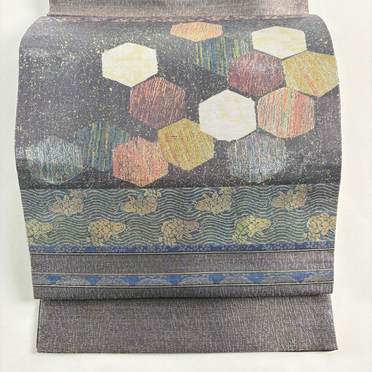 【美品】 袋帶 秀品級 龜甲 荒磯 金金箔 灰紫 お太鼓圖案 純蠶絲