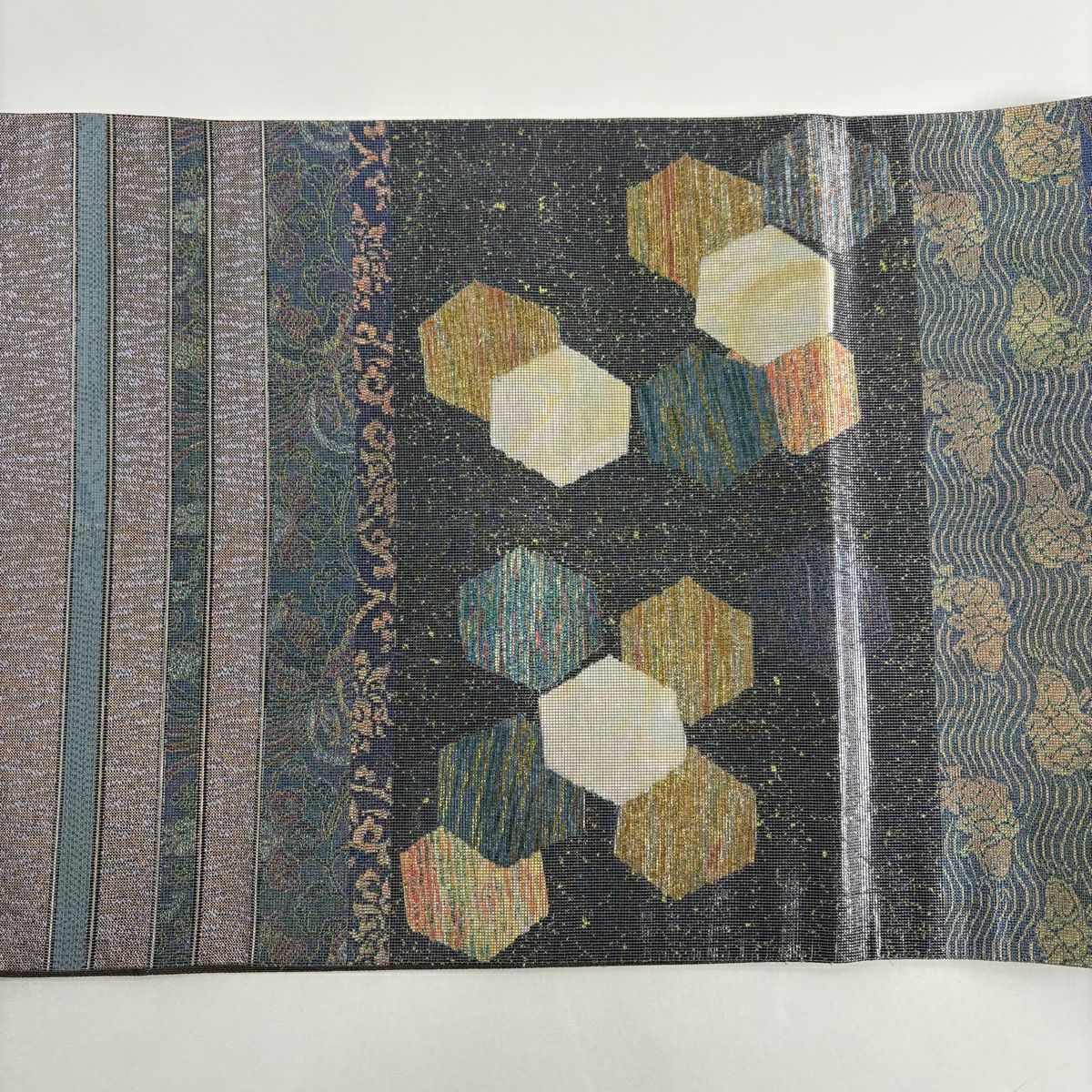 【美品】 袋帶 秀品級 龜甲 荒磯 金金箔 灰紫 お太鼓圖案 純蠶絲