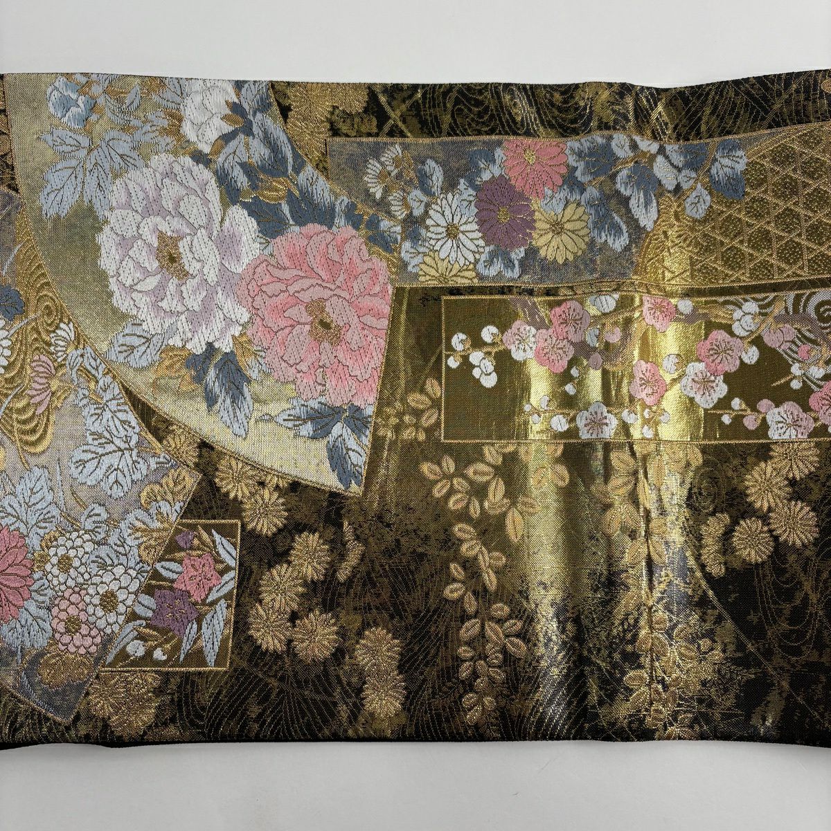 【美品】 袋帶 秀品級 扇子面 牡丹 唐織 金金箔 金色 六通 純蠶絲