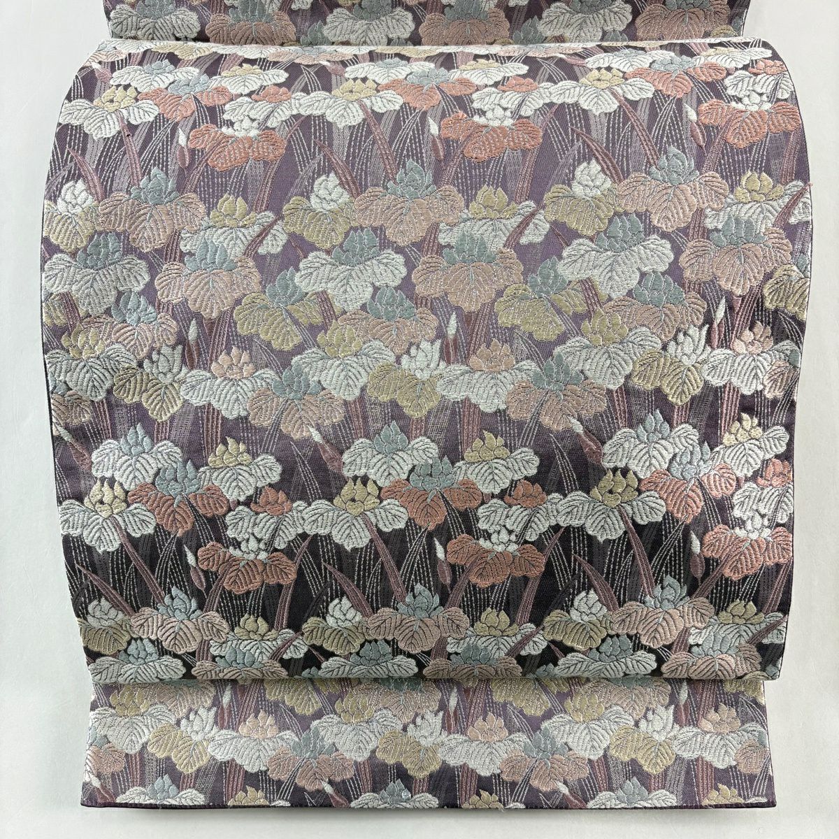 【美品】 袋帶 秀品級 關西仕立 雜菖蒲紋 金金箔 唐織 紫 六通 純蠶絲