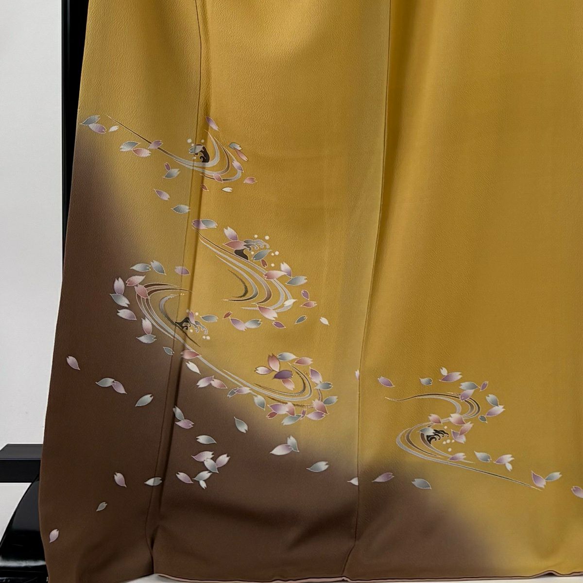 付下 身長173cm 袖長67.5cm L 雙層 中村玉緒 大和 有落款 流水 花瓣 金銀彩 漸層 淡黃土 純蠶絲 名品級