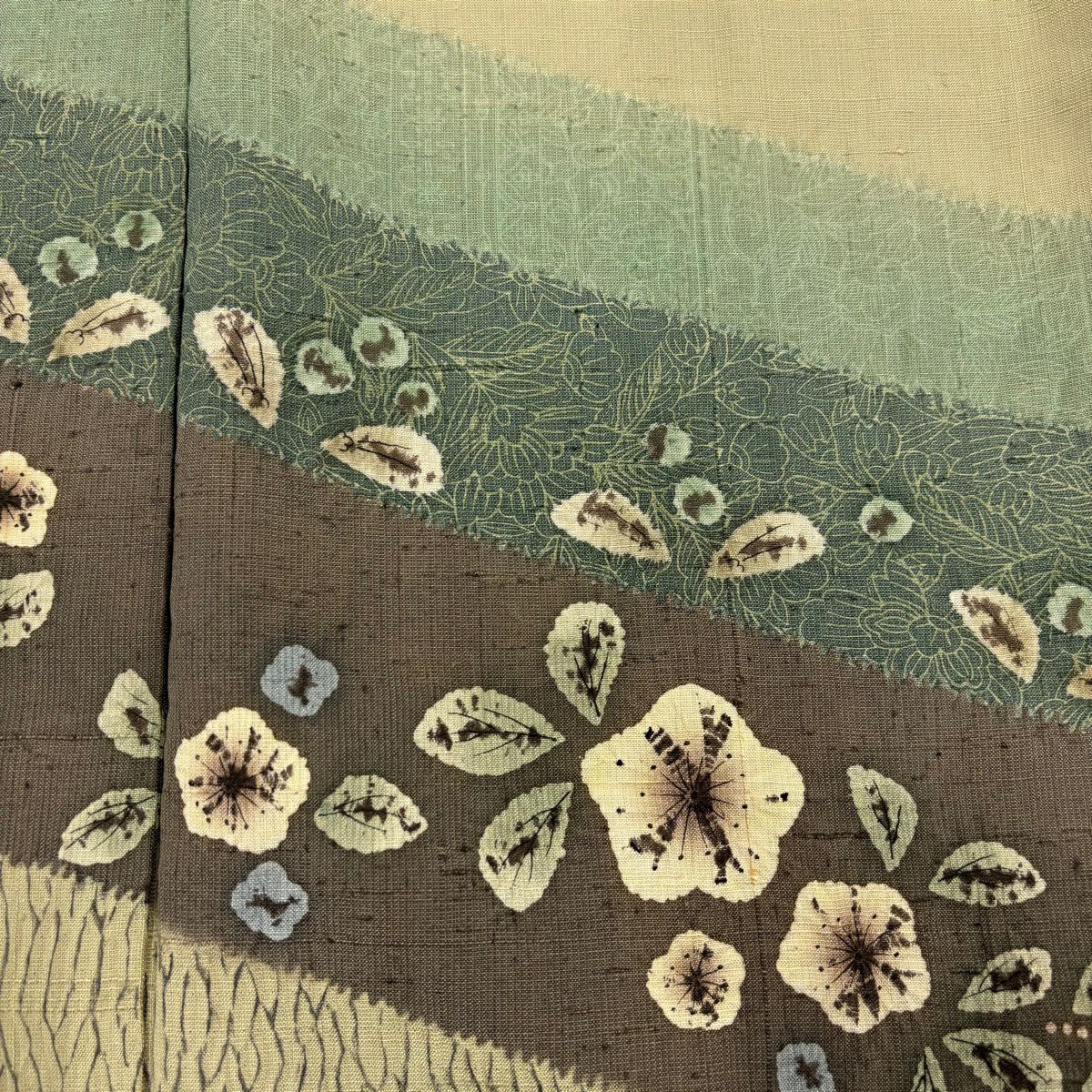 【美品】 付下 身長160.5cm 袖長64.5cm M 雙層 紬織織 草花紋紋 唐草紋 絞染 染分 鶯色 純蠶絲 秀品級