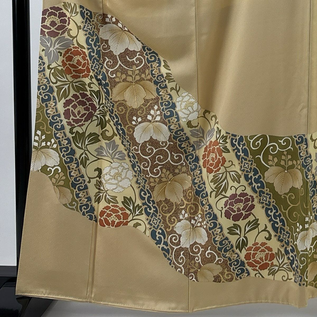 色留袖禮服 身長163.5cm 袖長62cm S 雙層 桐 牡丹 金絲 金銀彩 米色 純蠶絲 秀品級 一個紋