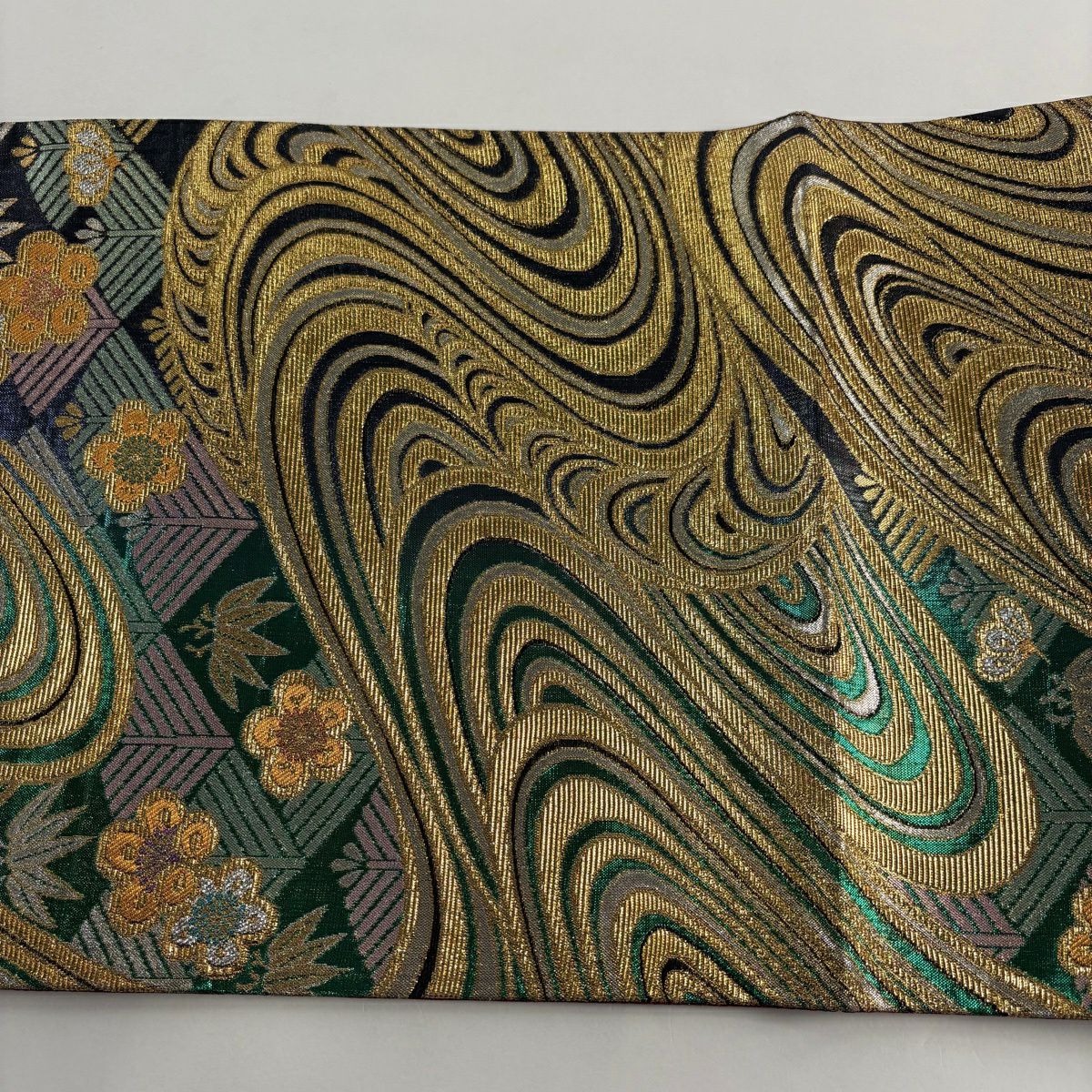 【美品】 袋帶 秀品級 松樹竹子梅花 流水 金金箔 綠 六通 純蠶絲