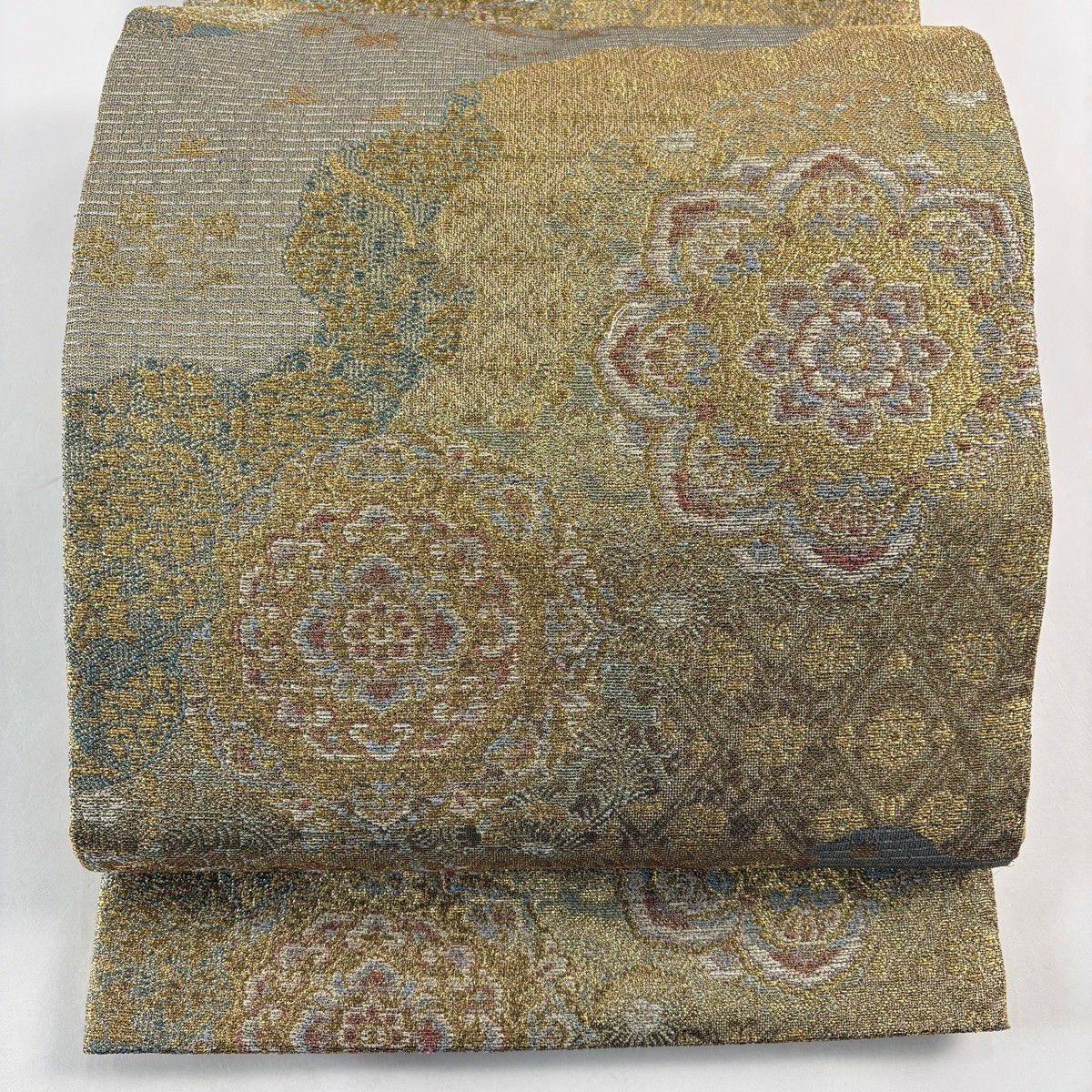 【美品】 袋帶 秀品級 華紋 草花紋紋 金金箔 金絲 金色 六通 純蠶絲