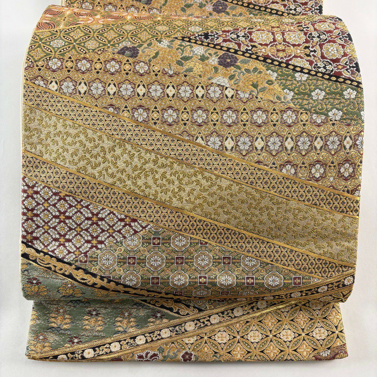 【美品】 袋帶 秀品級 筆法 華紋 金金箔 金線 金 六通 純蠶絲