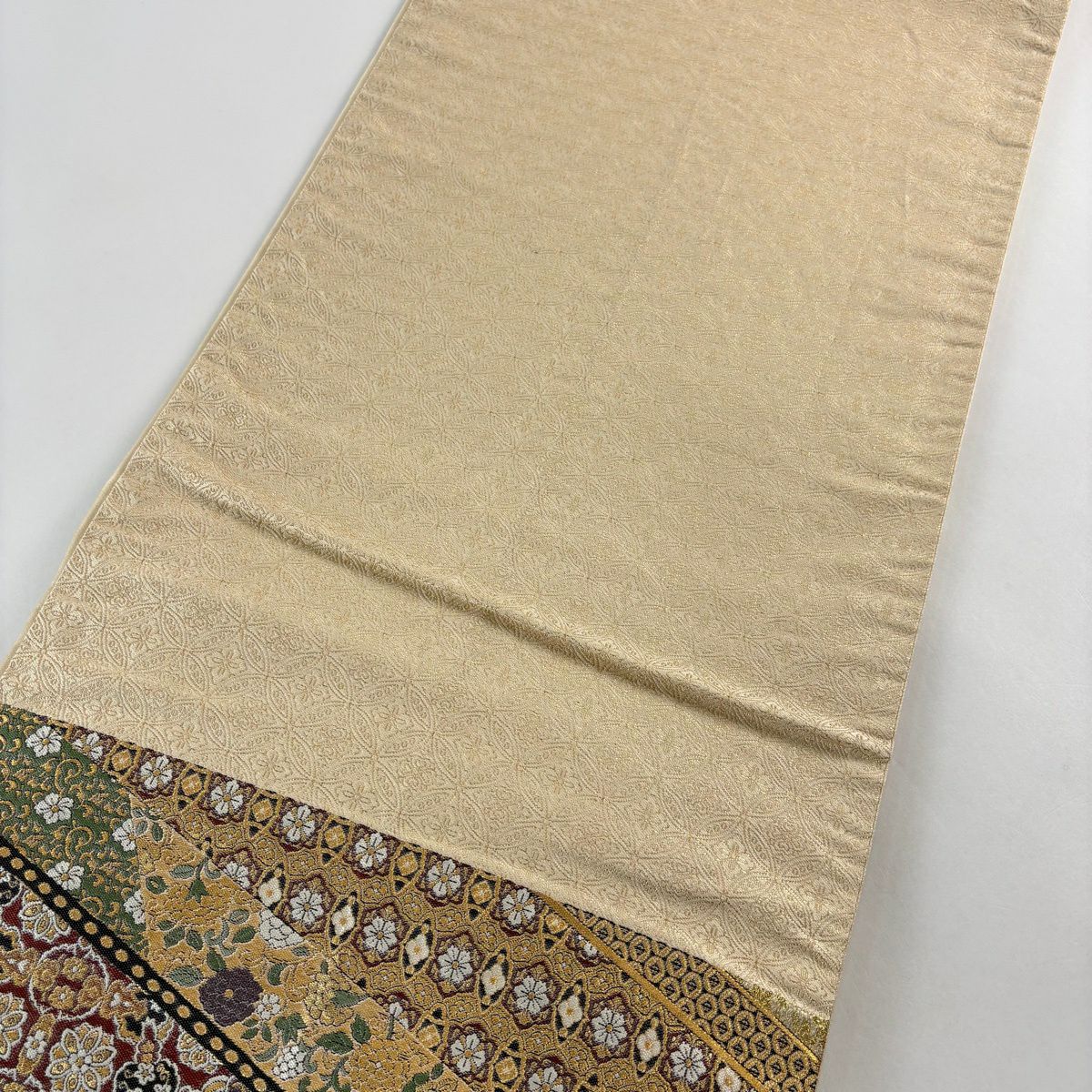 【美品】 袋帶 秀品級 筆法 華紋 金金箔 金線 金 六通 純蠶絲
