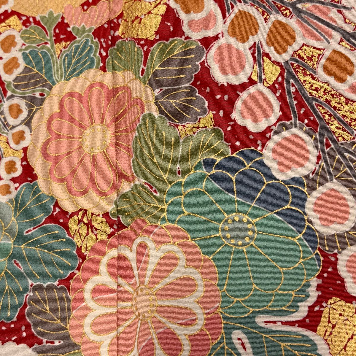 【美品】振袖禮服 身長162cm 袖長67cm M 雙層 草花紋紋 金彩裝飾 紅 純蠶絲 名品級