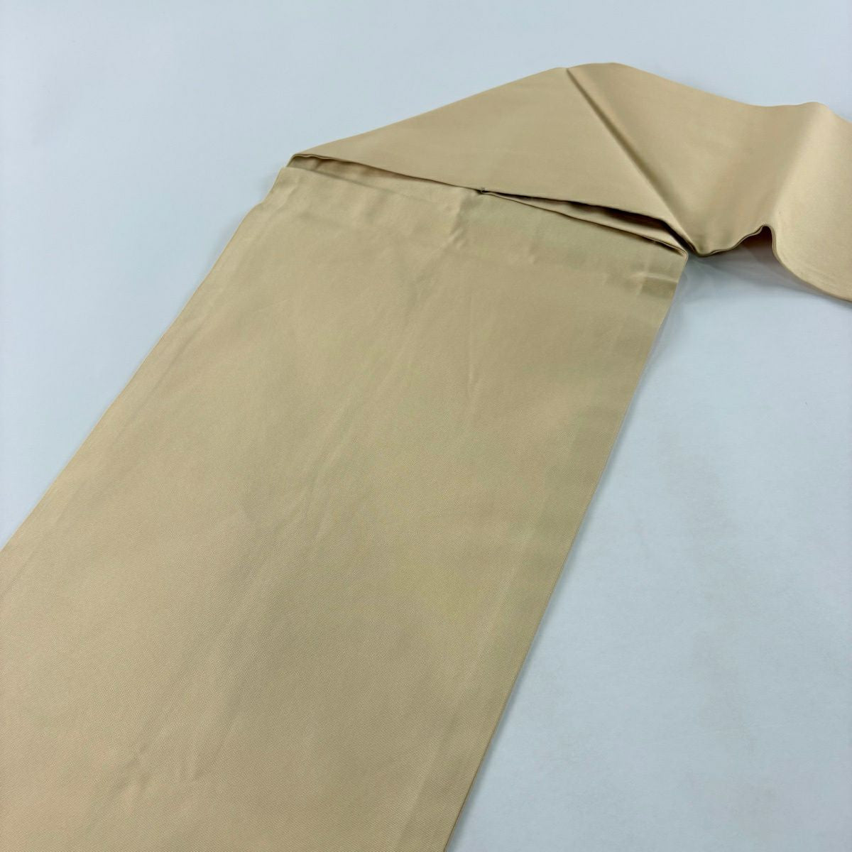 【美品】 名古屋帶 名品級 兔子 葉子圖案 金金箔 金絲 淺橙色 純蠶絲