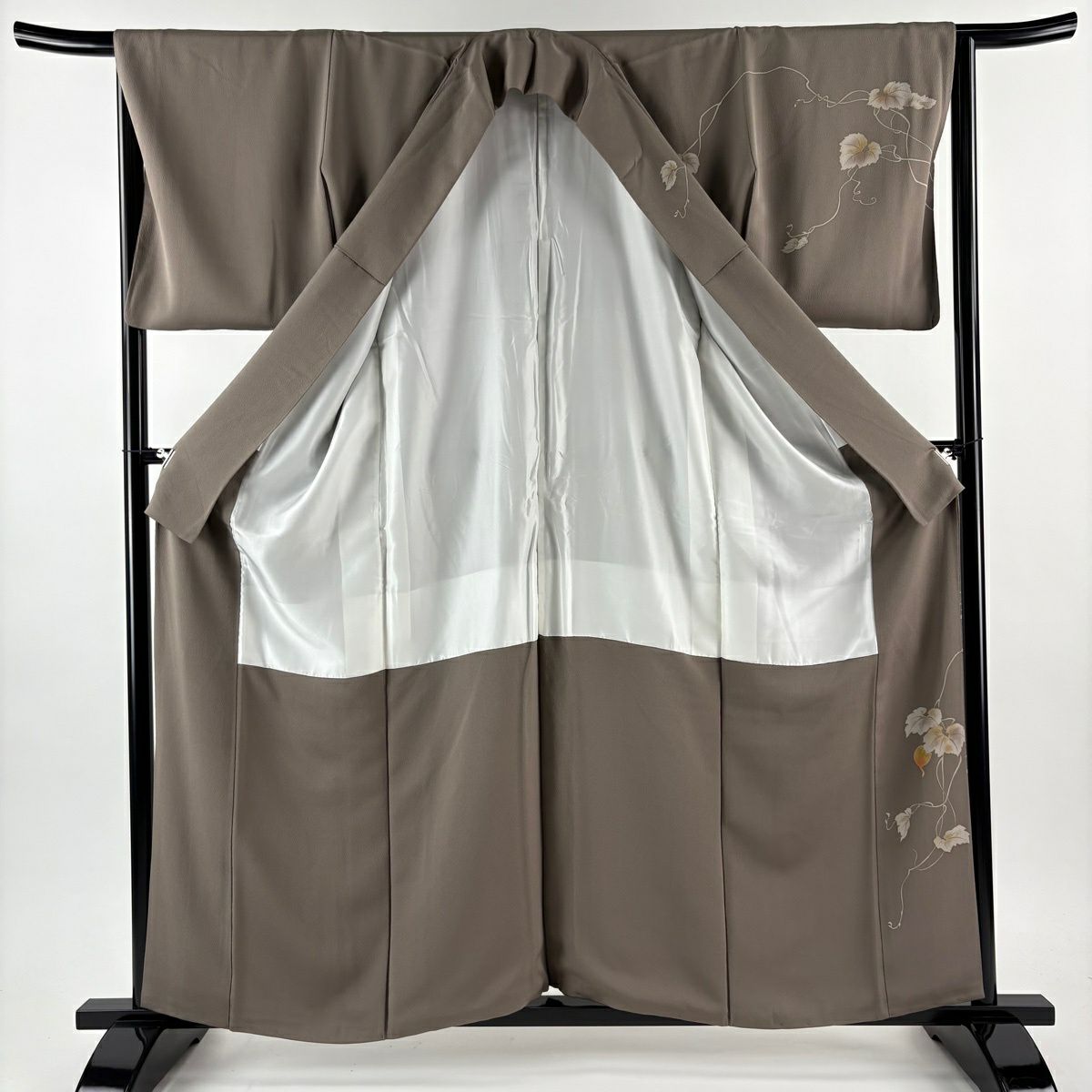 【美品】訪問服 身長158cm 袖長65cm M 雙層 落款あり 葉と実刺繡 灰茶 純蠶絲 秀品級