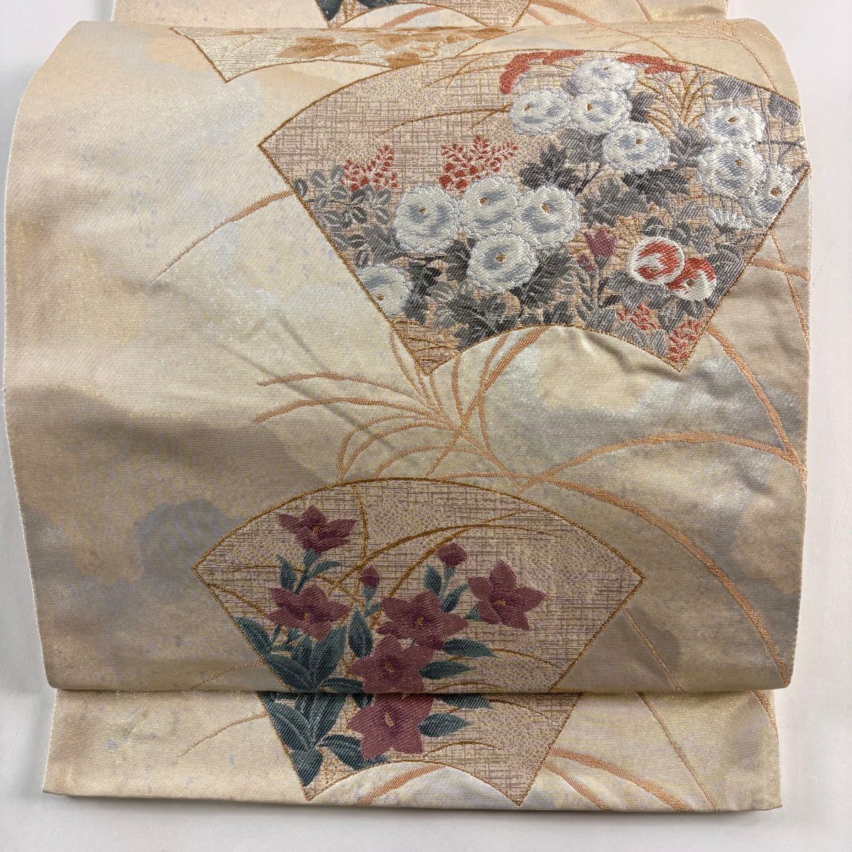 袋帶 名品級 じゅらく 落款あり 扇子面 秋草 金絲 金金箔 米色 六通 純蠶絲