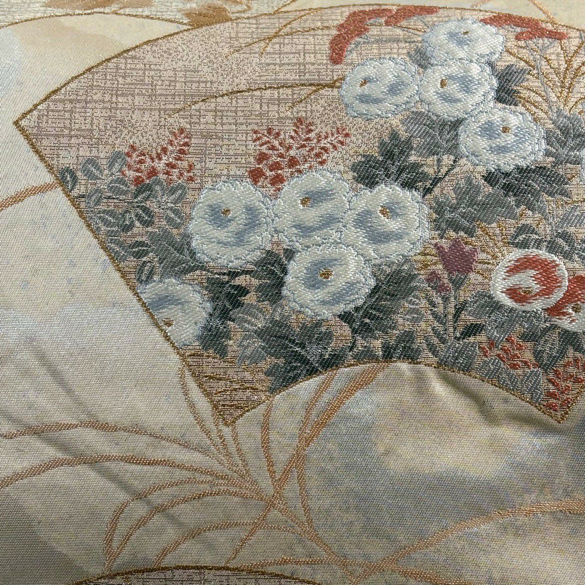 袋帶 名品級 じゅらく 落款あり 扇子面 秋草 金絲 金金箔 米色 六通 純蠶絲