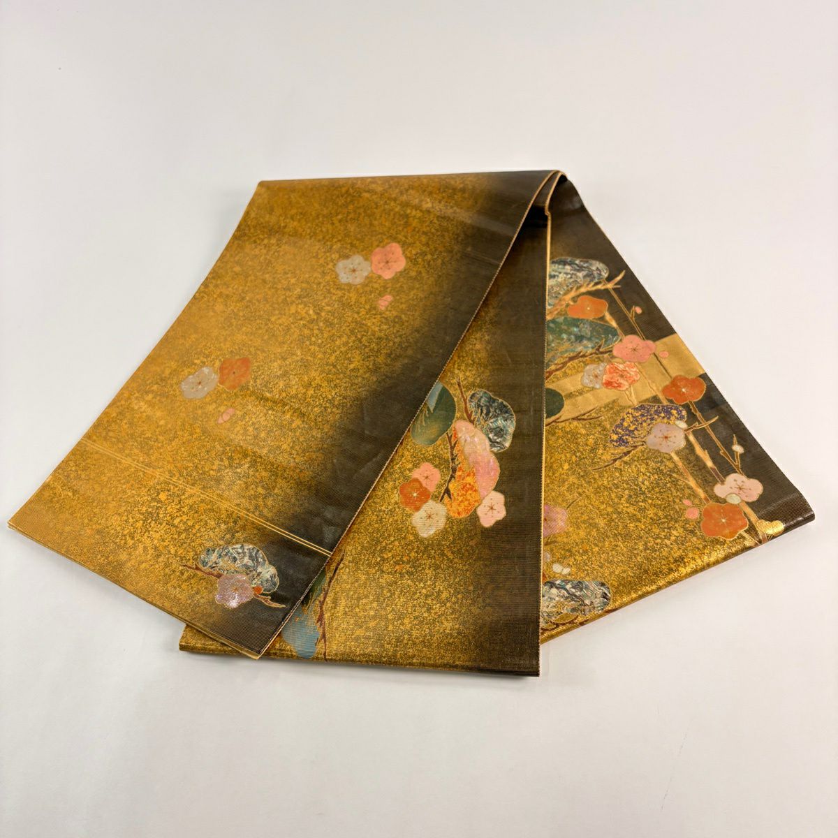 【美品】 袋帶 名品級 笠松樹 枝梅花 螺鈿金金箔 金色 大鼓圖案 純蠶絲