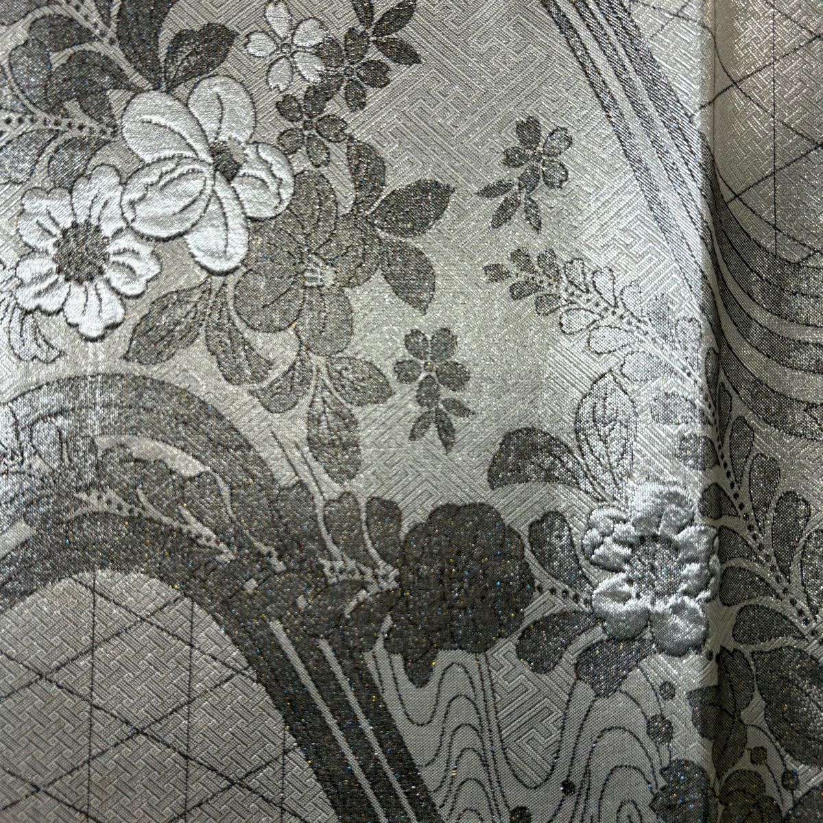 【美品】 袋帶 秀品級 辻花染圖案 流水 金金箔 銀 六通 純蠶絲