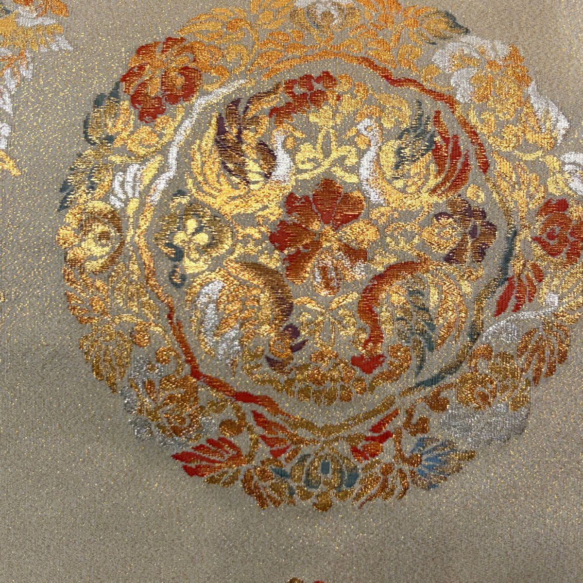 【美品】 袋帶 秀品級 關西仕立 華紋 鳥 金金箔 米色 六通 純蠶絲