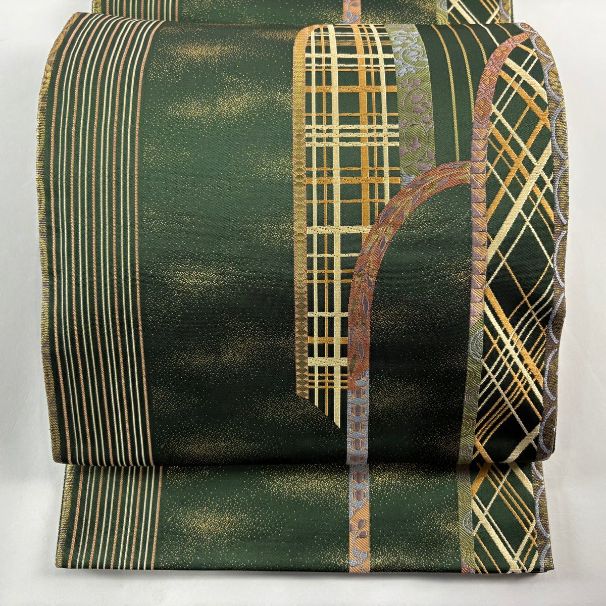 【美品】 袋帶 秀品級 流水小紋 唐草紋 刺繡 金金箔 深綠 六通 純蠶絲