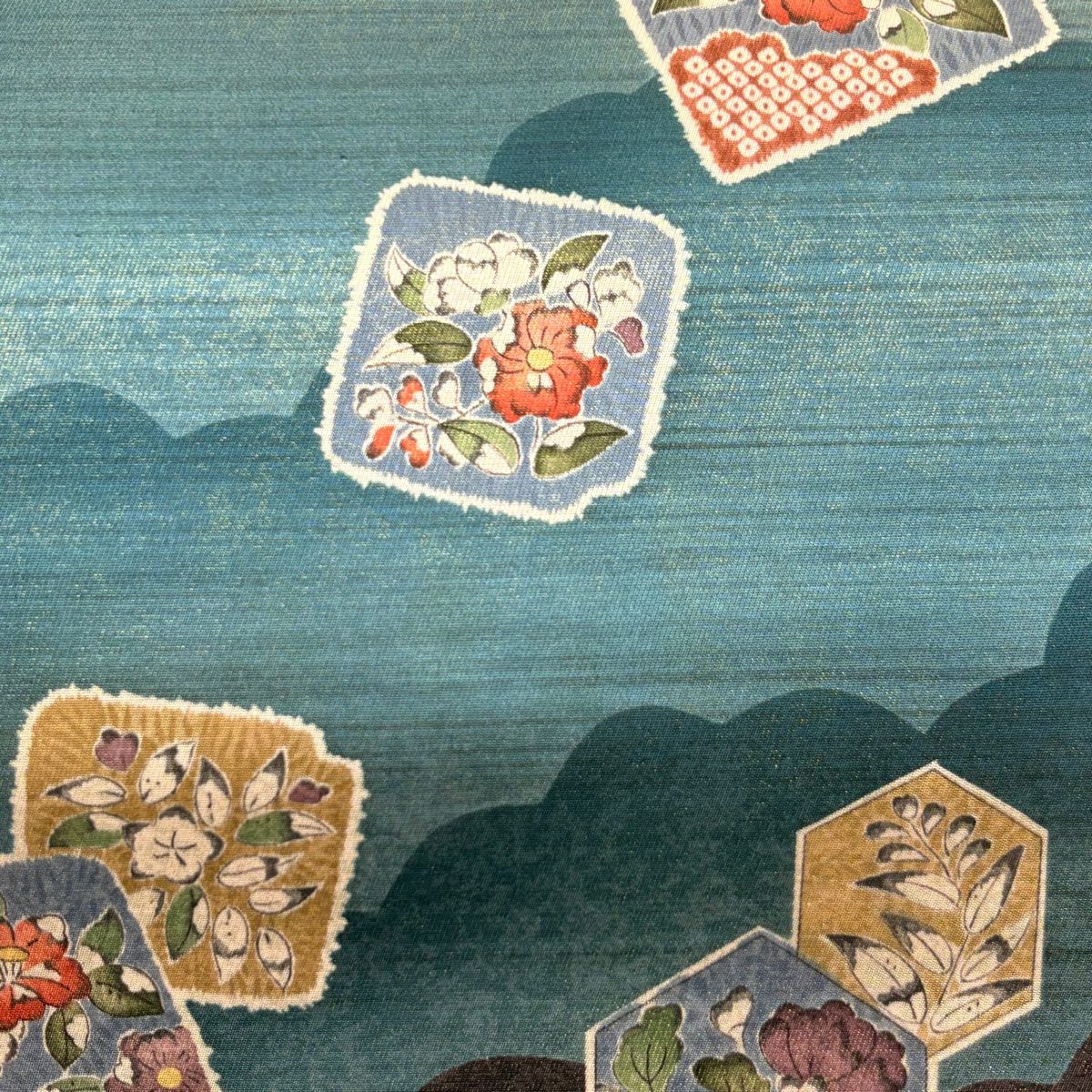 【美品】 袋帶 秀品級 草花紋 破れ色紙 金絲 灰茶 お太鼓柄 純蠶絲