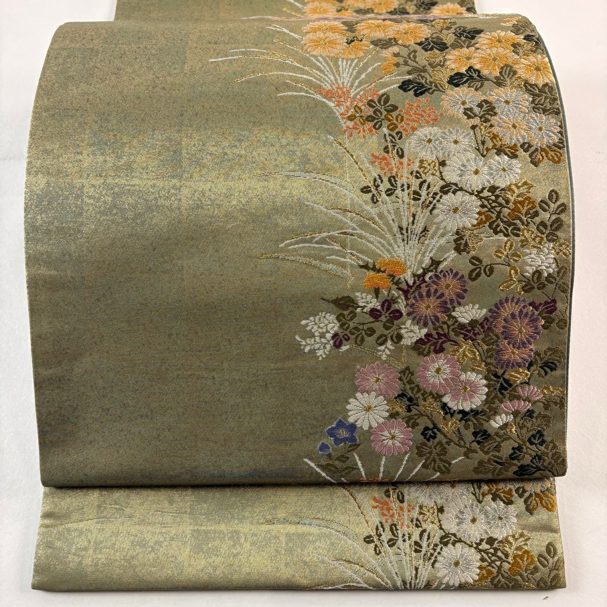 【美品】 袋帶 秀品級 草花紋 金糸 薄綠 六通 純蠶絲