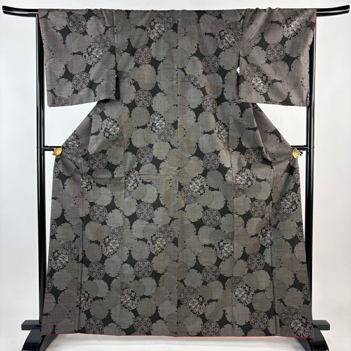 【美品】 紬織 身長165.5cm 袖長66.5cm M 雙層 華紋 雪輪 墨 金彩裝飾 純蠶絲 秀品級