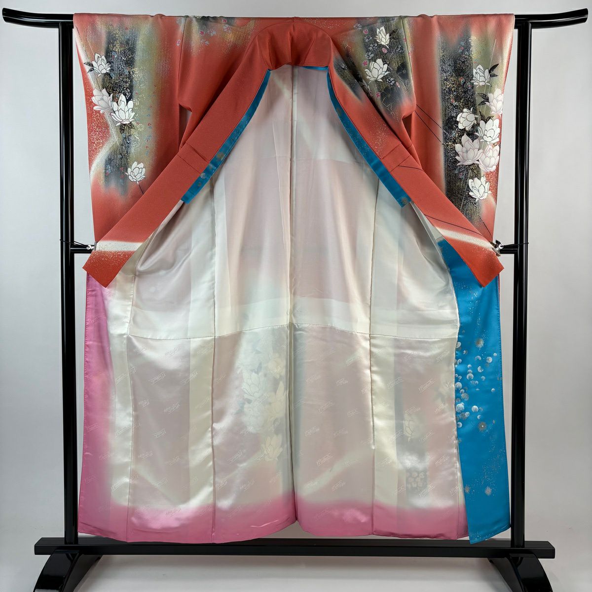 振袖禮服 身長156.5cm 袖長62.5cm S 雙層 落款 草花紋 金銀彩 染分 茜 純蠶絲 秀品級