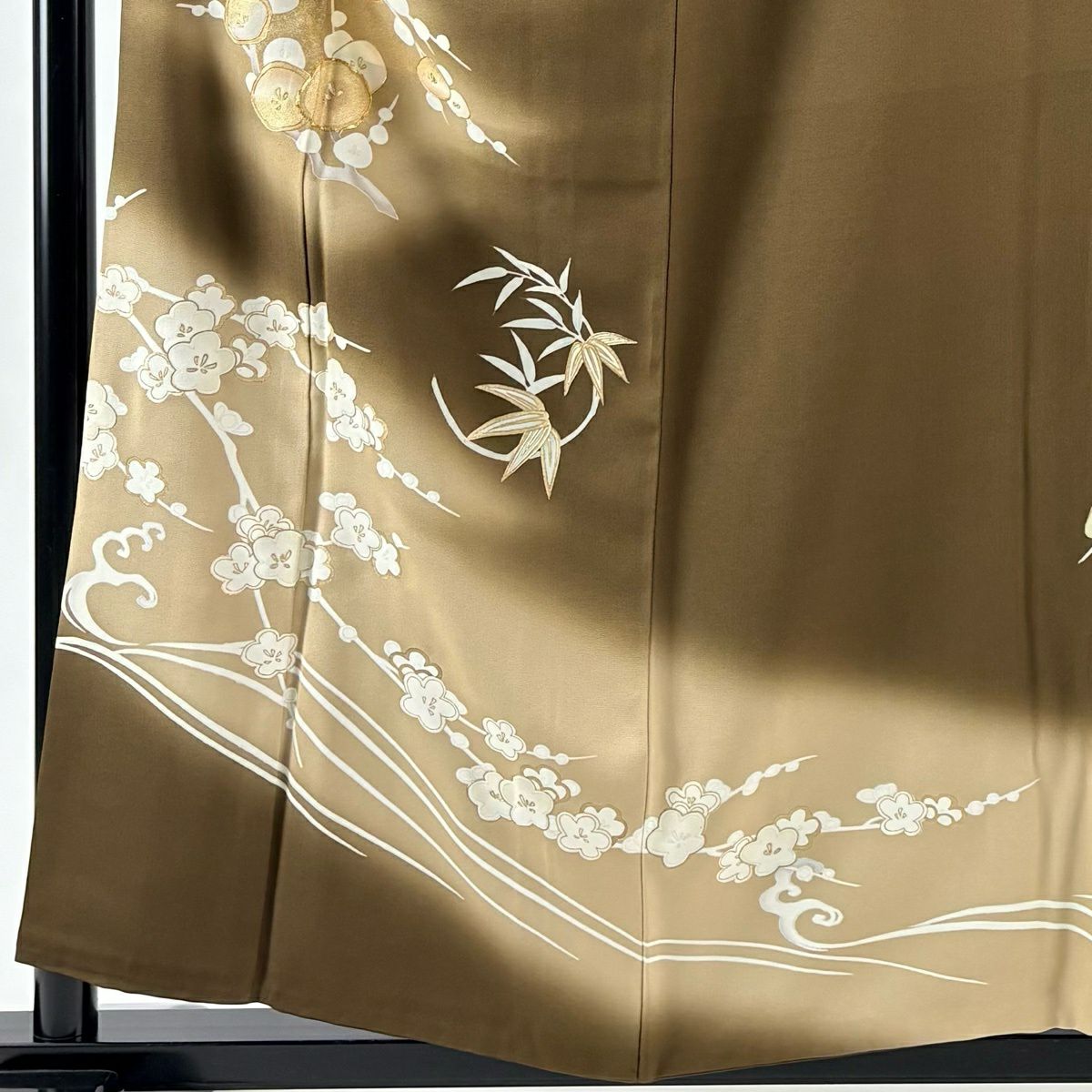 【美品】 留袖禮服禮服 身長158cm 袖長66cm M 雙層 落款あり 花丸紋 松樹竹子梅花 金絲 金銀彩 茶 純蠶絲 秀品級 一つ紋