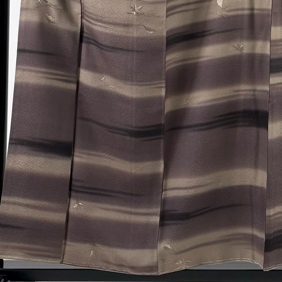 【美品】 小紋 身長155.5cm 袖長63cm S 雙層 中村玉緒 落款あり 楓 霞 刺繡 漸層 灰茶 純蠶絲 名品級