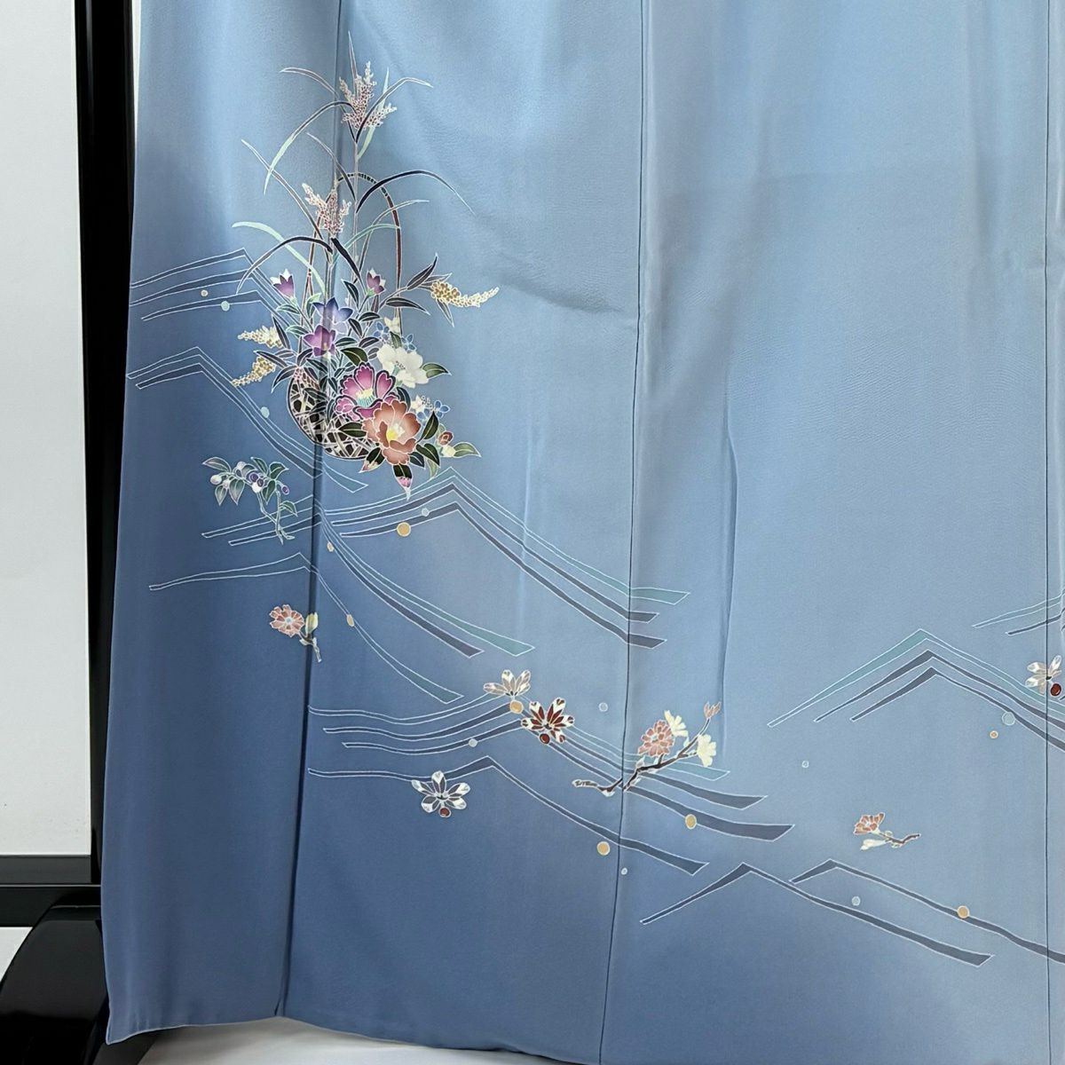 付下 身長167.5cm 袖長66.5cm M 雙層 岡本幸治 落款あり 花籠 葉與果實 漸層 染分 水藍色 純蠶絲 名品級