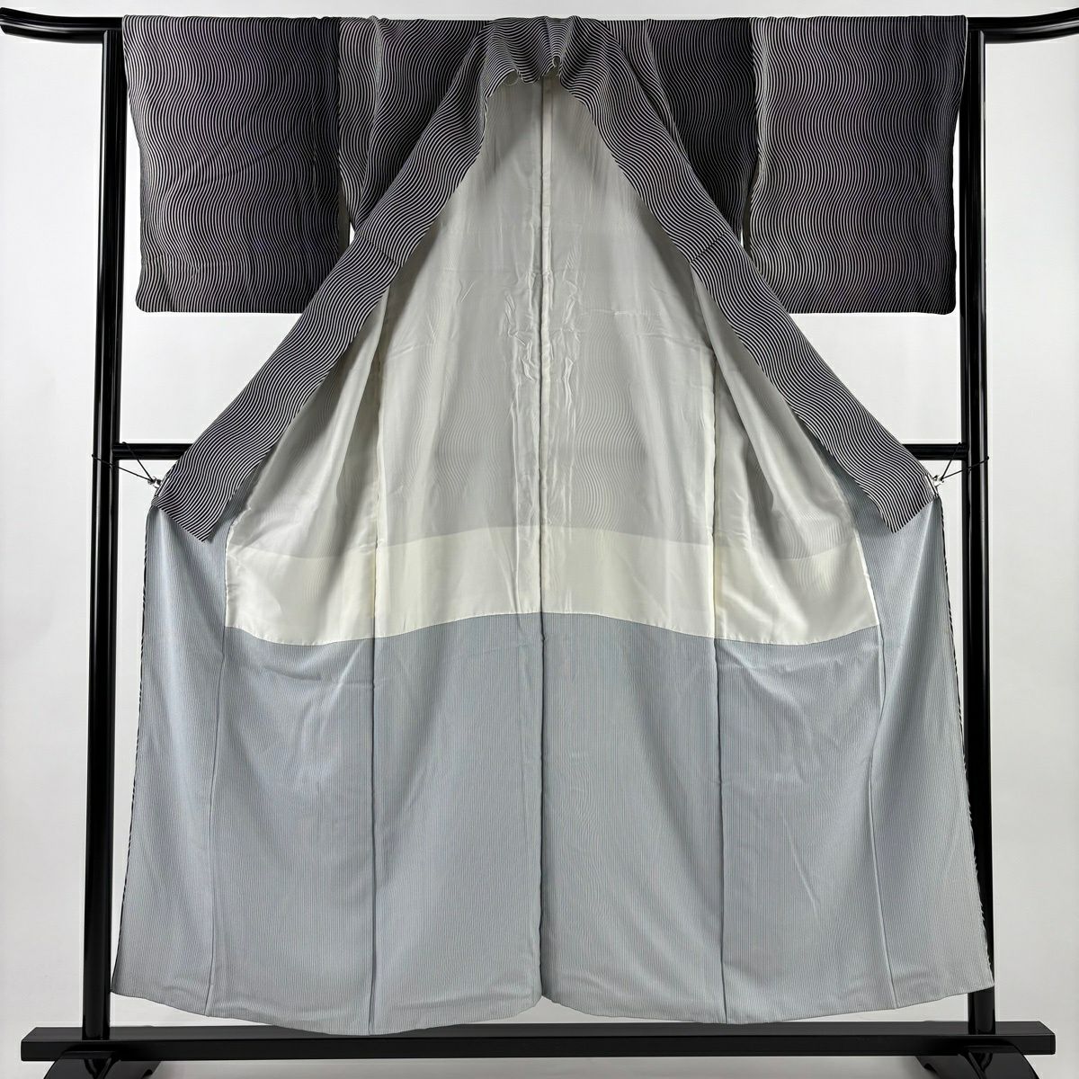 【美品】 小紋 身長154cm 袖長64cm M 雙層 斜條紋 漸層 黑灰 純蠶絲 名品級