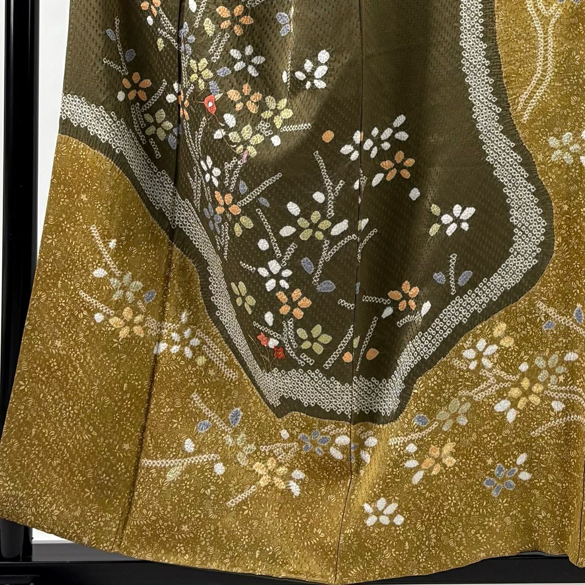 【美品】訪問服 身長157cm 袖長65.5cm M 雙層 草花紋紋 金糸 絞染 茶綠 純蠶絲 名品級