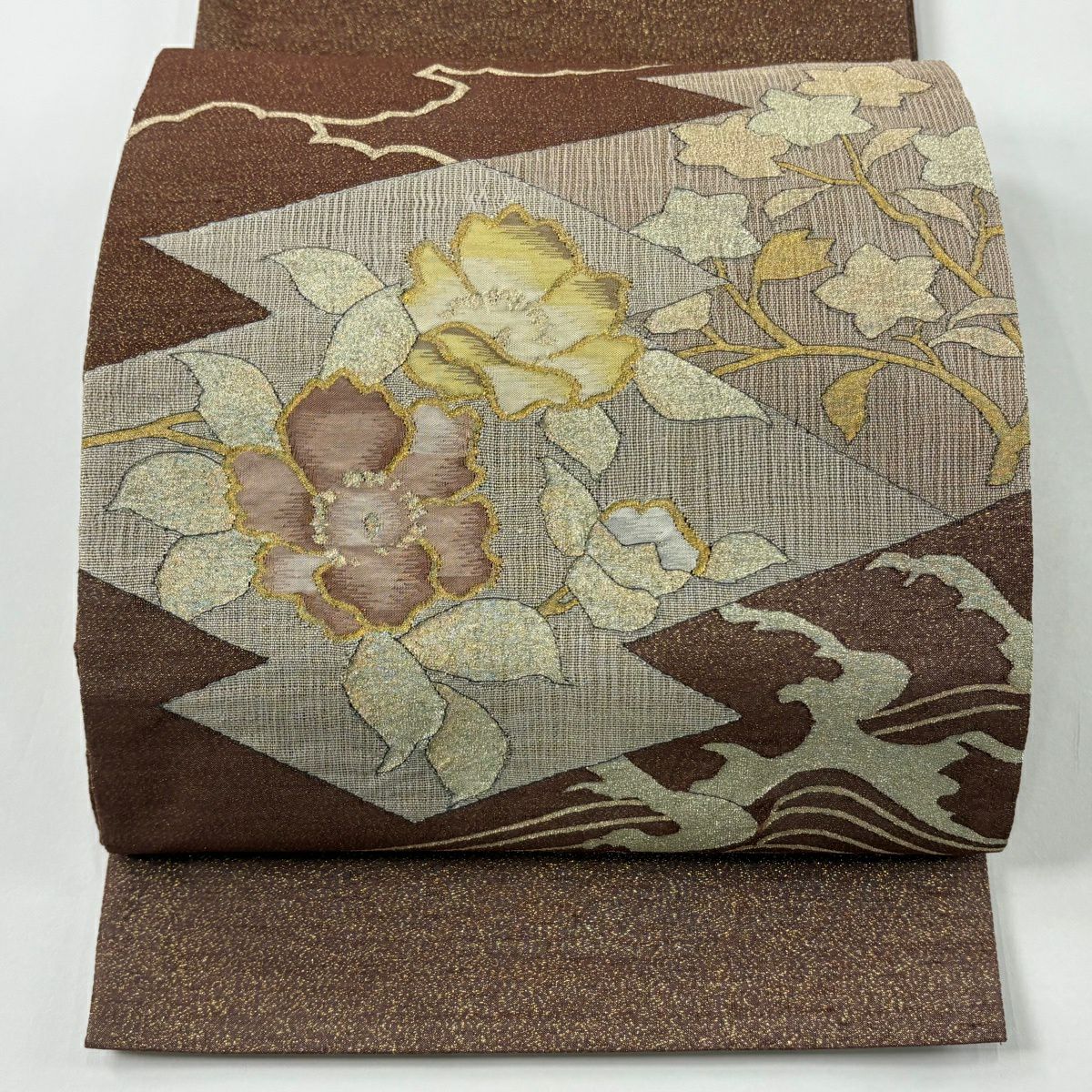 【美品】 袋帶 逸品級 草花紋 松樹皮菱 金銀彩 茶 純蠶絲