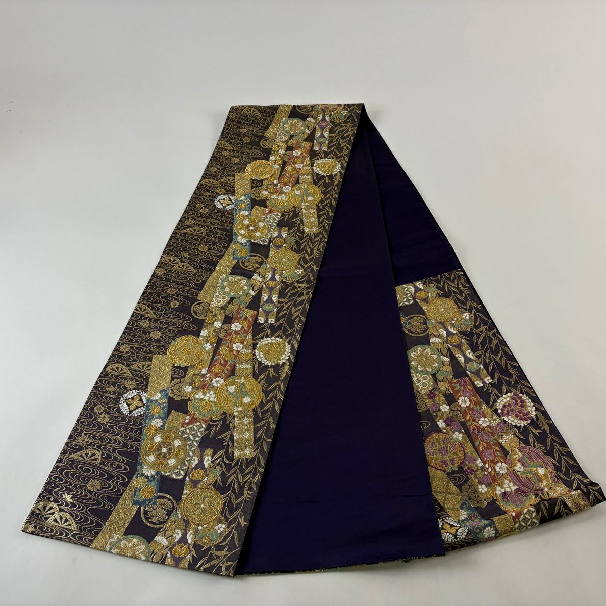 【美品】 袋帶 逸品級 じゅらく 落款あり 帝王紫 短冊 向鳥 金絲 金金箔 紫 六通 純蠶絲