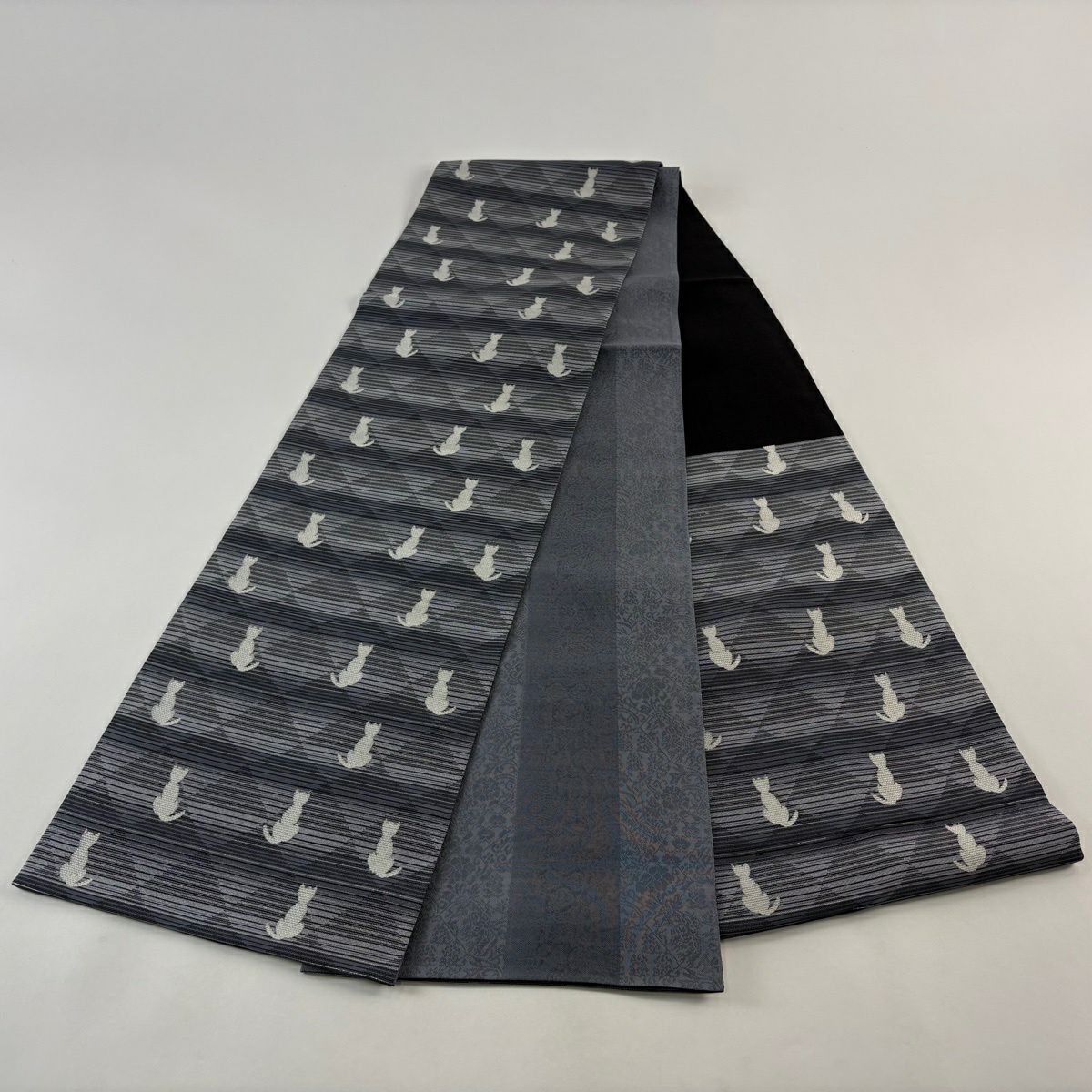 【美品】 袋帶 逸品級 貓 橫條 金金箔 灰色 六通 純蠶絲