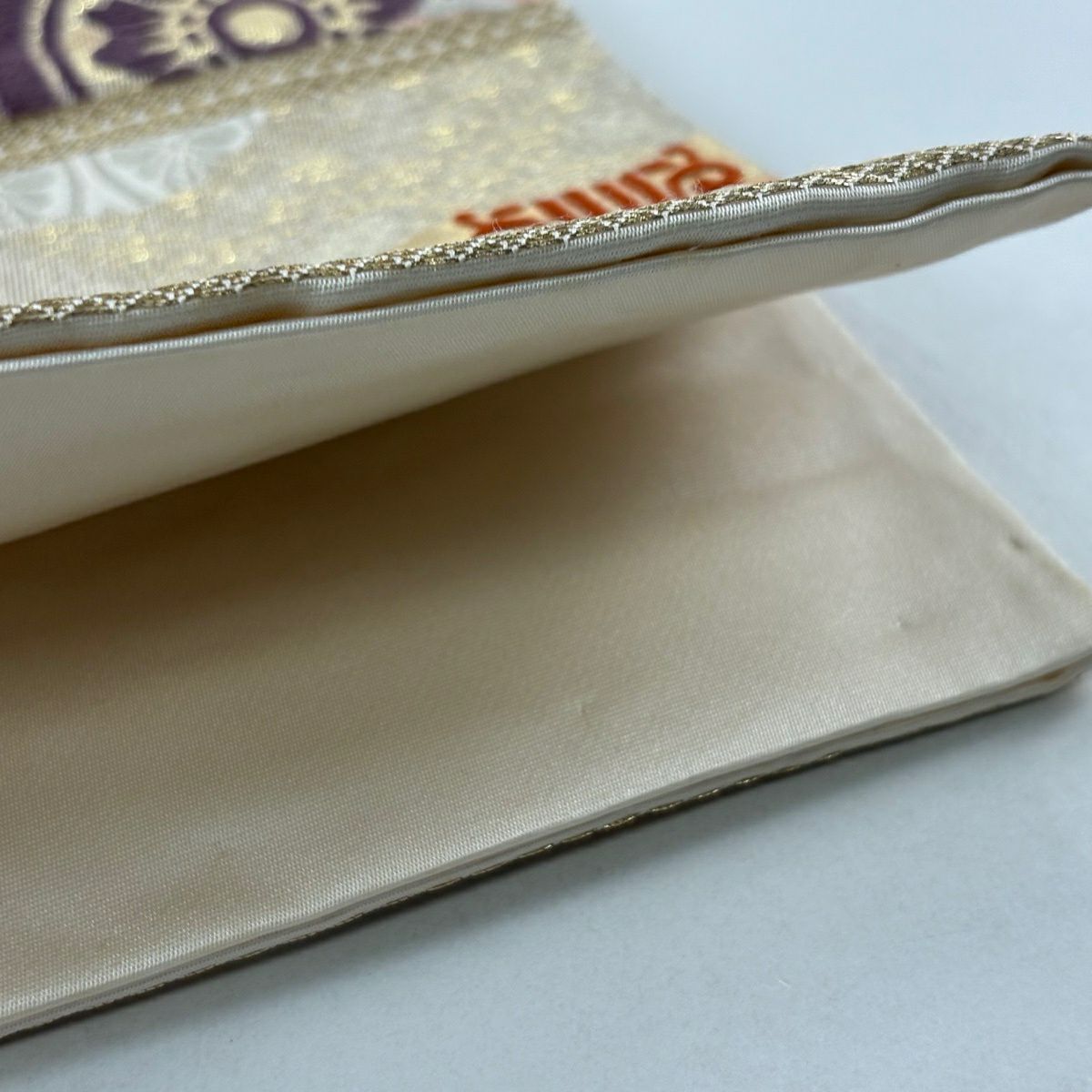 袋帶 逸品級 關西仕立 雜花紋 金銀彩 奶油 六通 純蠶絲