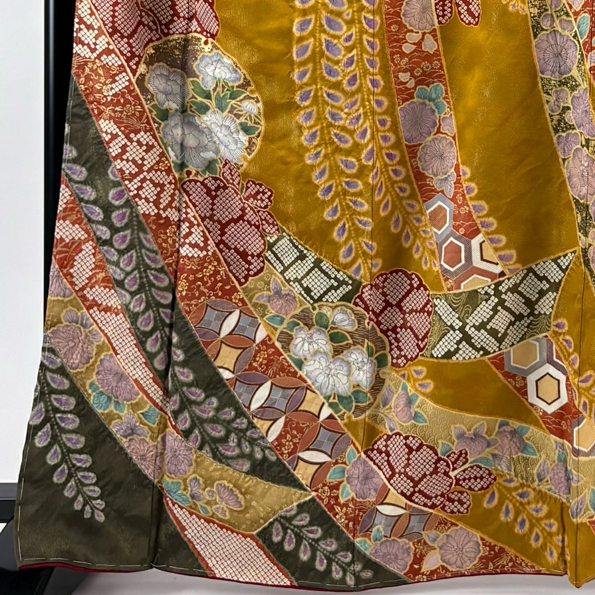 【美品】振袖禮服 身長166cm 袖長66cm M 雙層 草花紋紋 雪輪 金通し 金銀彩 山吹茶 純蠶絲 逸品級