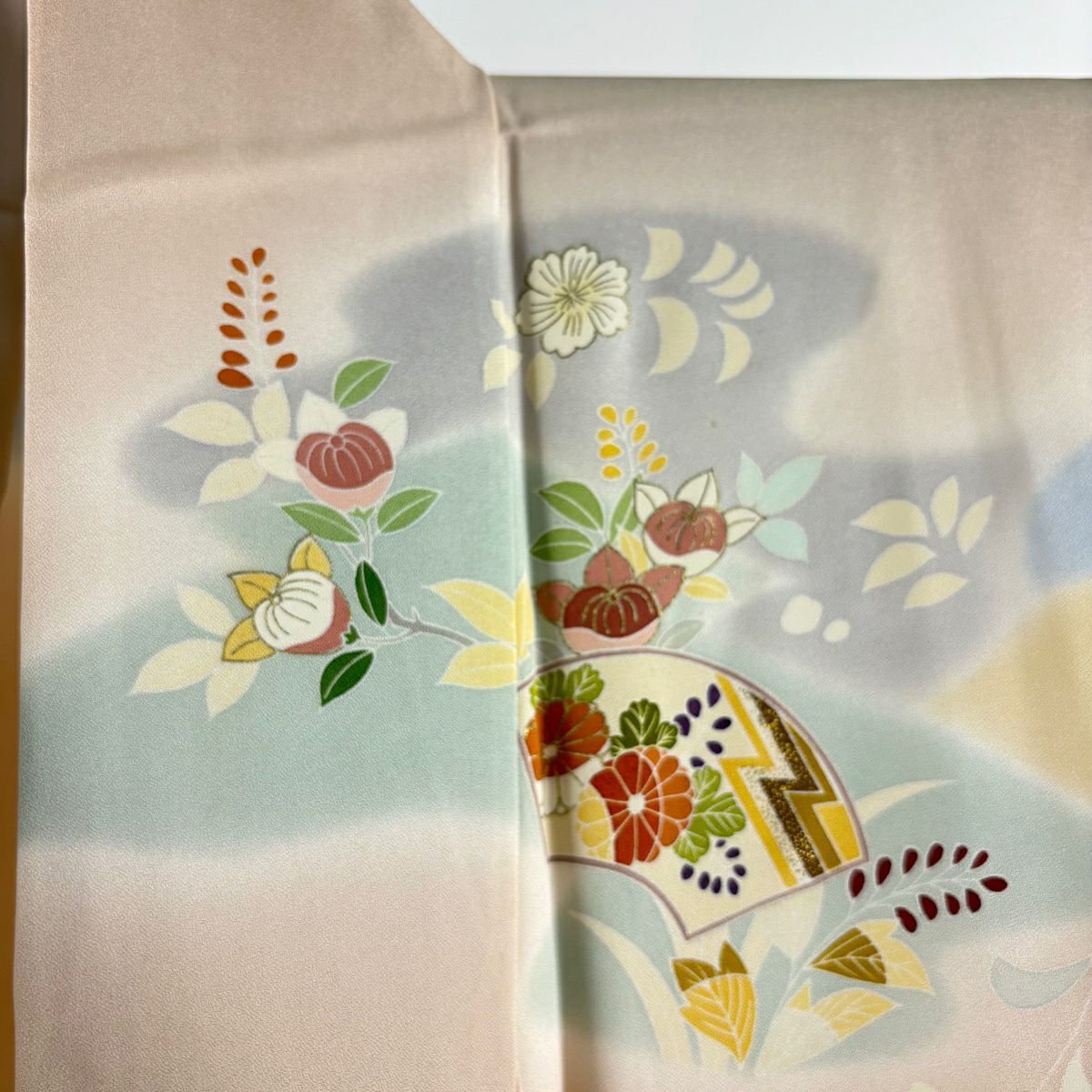 訪問服 身長163cm 袖長64cm M 雙層 千總 有落款 扇子面 草花紋 金絲 金銀彩 粉米色 純蠶絲 逸品級