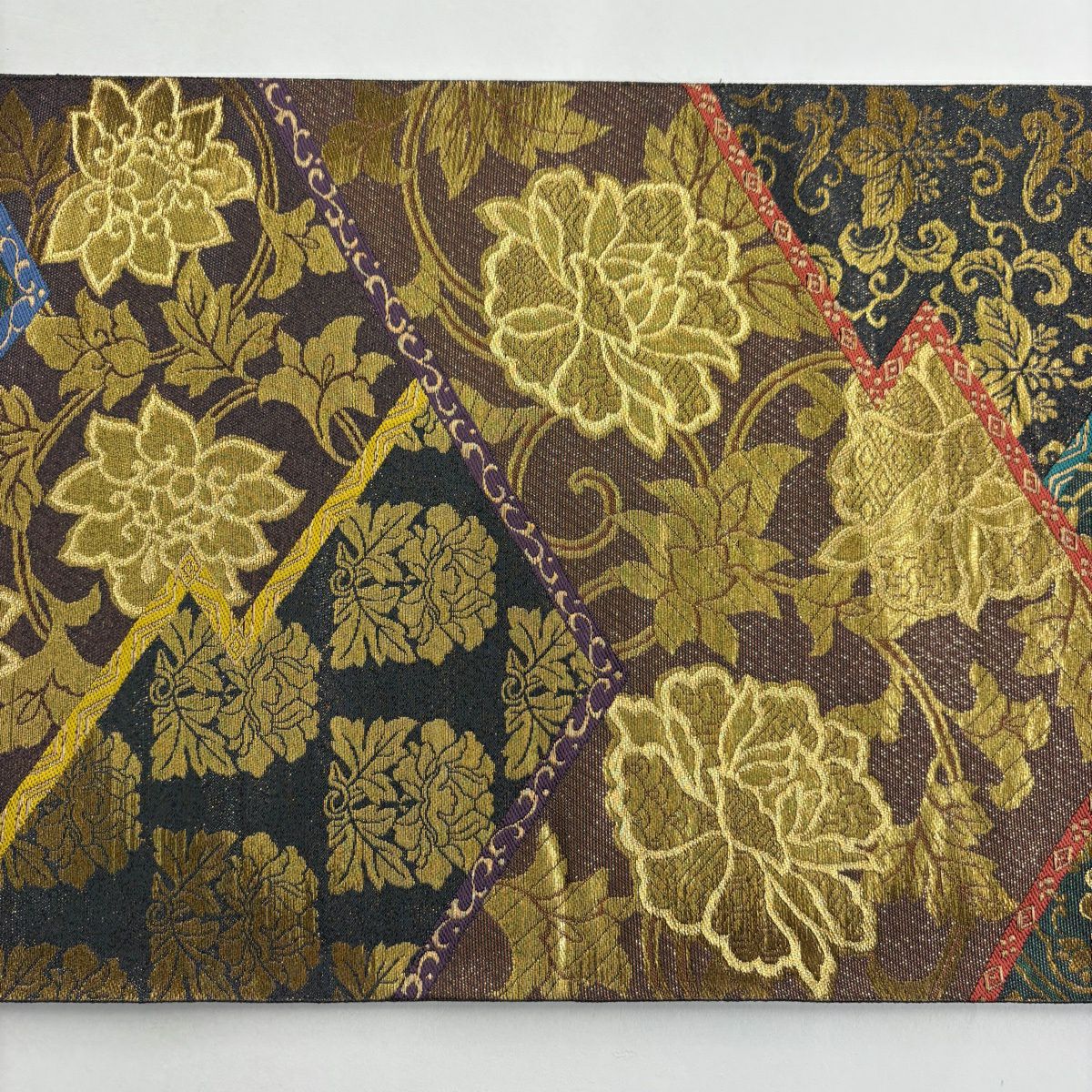 【美品】 袋帶 名品級 じゅらく 落款あり 花唐草紋 蜀江文 金金箔 金絲 茶紫 六通 純蠶絲
