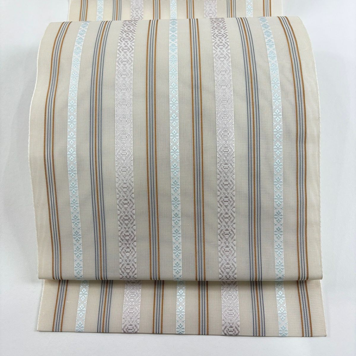 【美品】 名古屋帶 名品級 夏帶 八寸名古屋帶 松樹葉仕立 献上圖案 條紋 米色 純蠶絲
