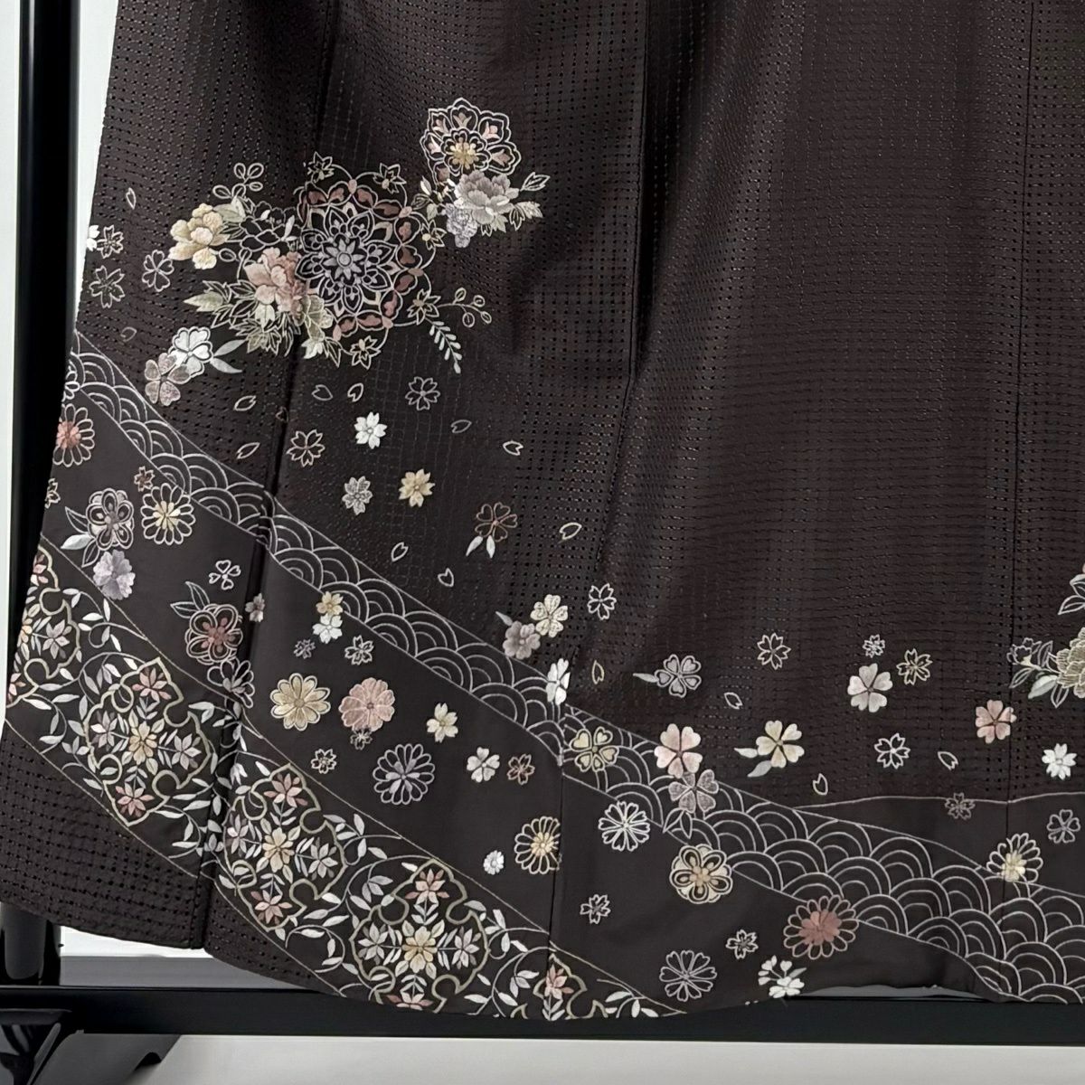 訪問服 身長157cm 袖長65.5cm M 雙層 華紋 櫻花 刺繡 焦茶 純蠶絲 逸品級