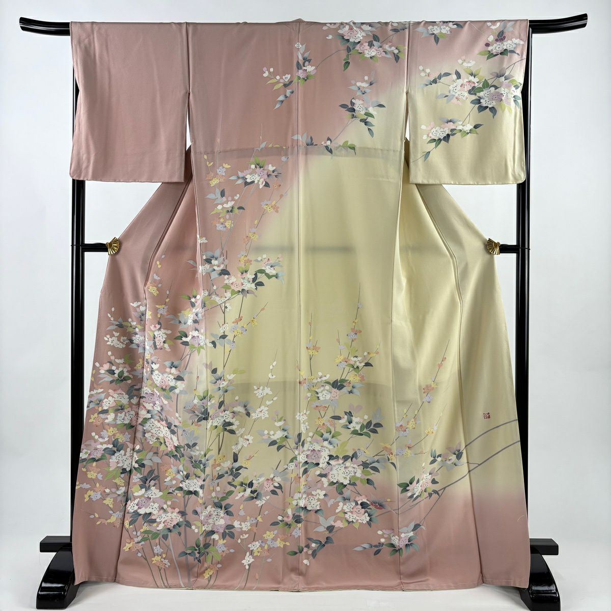 【美品】訪問服 身長170cm 袖長67.5cm L 雙層 坂井修 落款あり 草花紋紋 染分 ぼかし 淡粉色 純蠶絲 逸品級 一つ紋