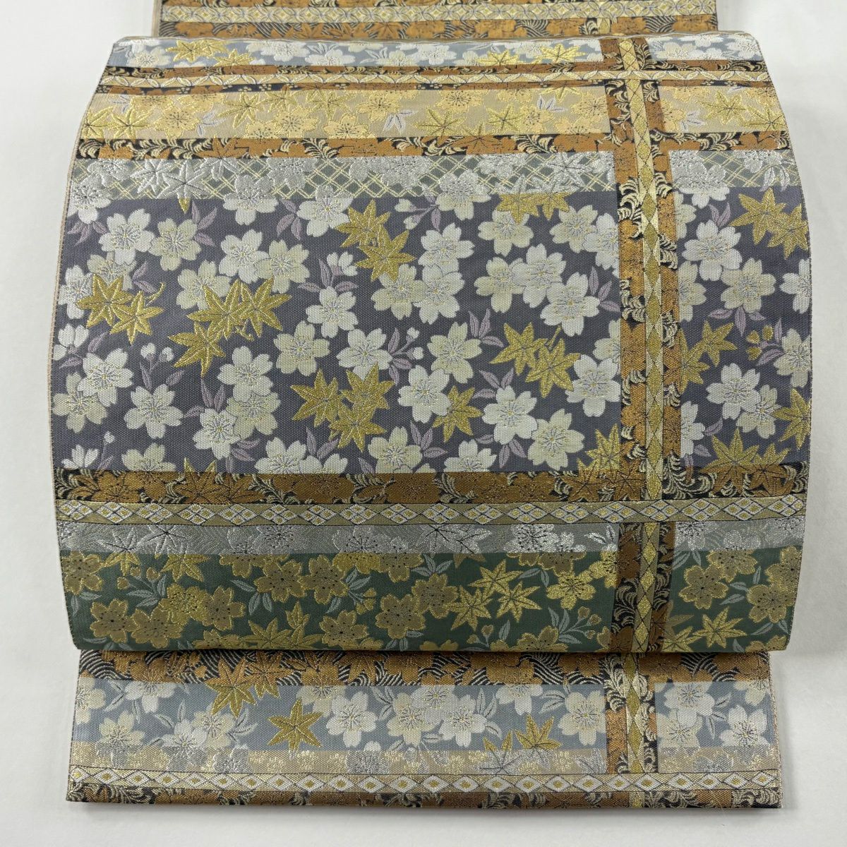 【美品】 袋帶 逸品級 となみ織物 落款あり 樱花 楓樹 金銀彩 金金箔 淡紫 六通 純蠶絲