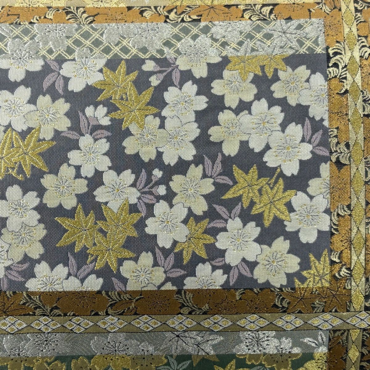 【美品】 袋帶 逸品級 となみ織物 落款あり 樱花 楓樹 金銀彩 金金箔 淡紫 六通 純蠶絲