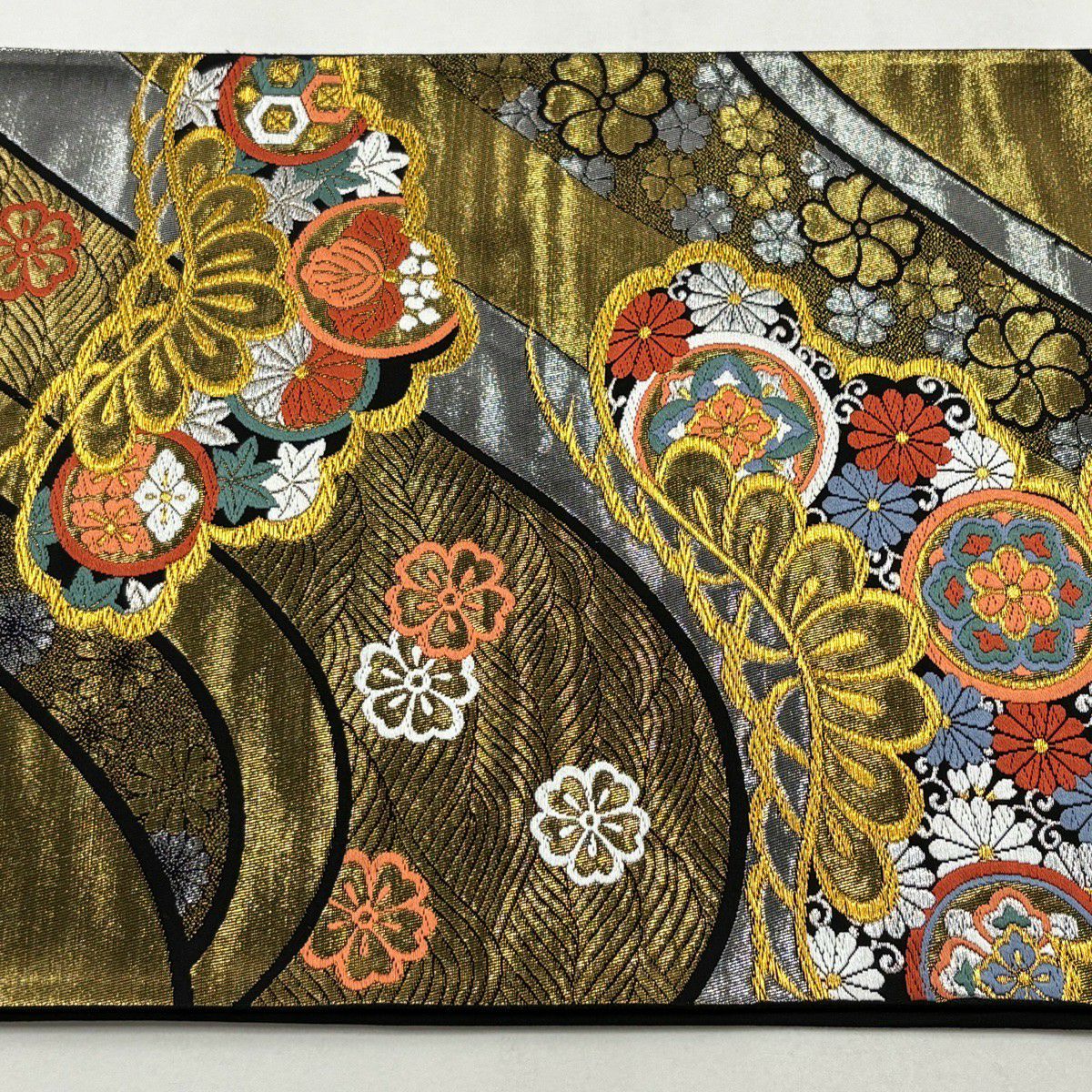 【美品】 袋帶 秀品級 笠松樹 菊花唐草紋 唐織 金金箔 金色 六通 純蠶絲