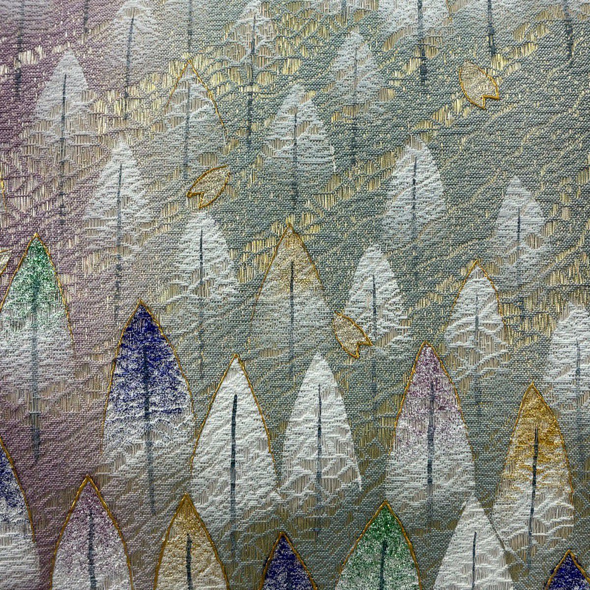 【美品】 袋帶 秀品級 樹木 花瓣 金彩裝飾 金銀絲 淺紫 お太鼓圖案 純蠶絲