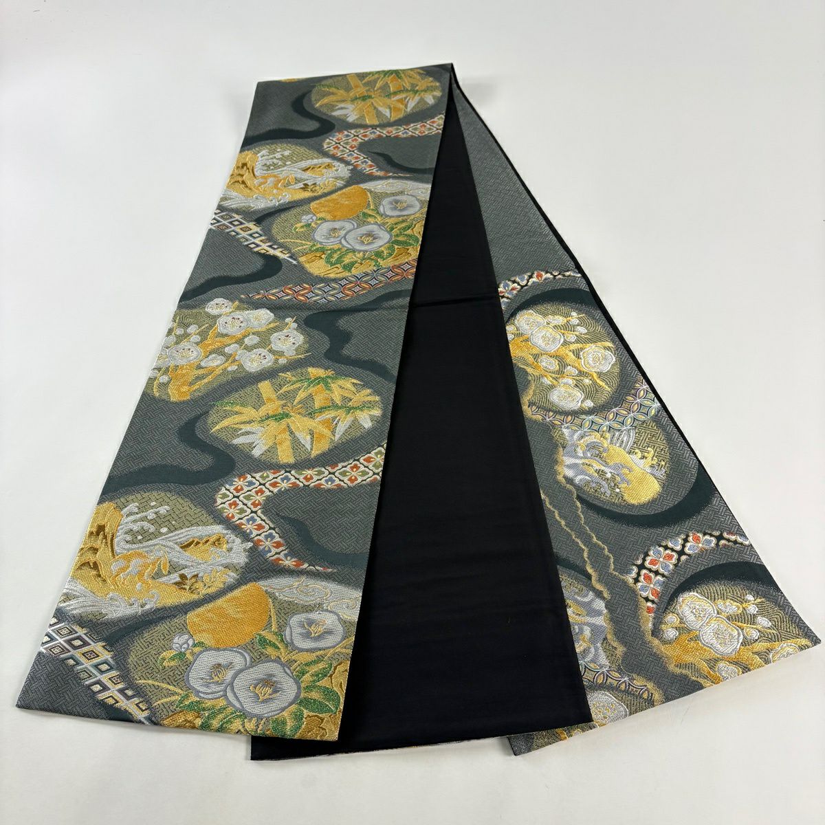 【美品】 袋帶 秀品級 椿 兔子 金銀彩 金金箔 灰色 六通 純蠶絲