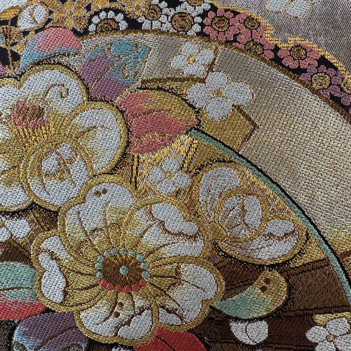 【美品】 袋帶 秀品級 草花紋 片輪車 金金箔 銀 六通 純蠶絲