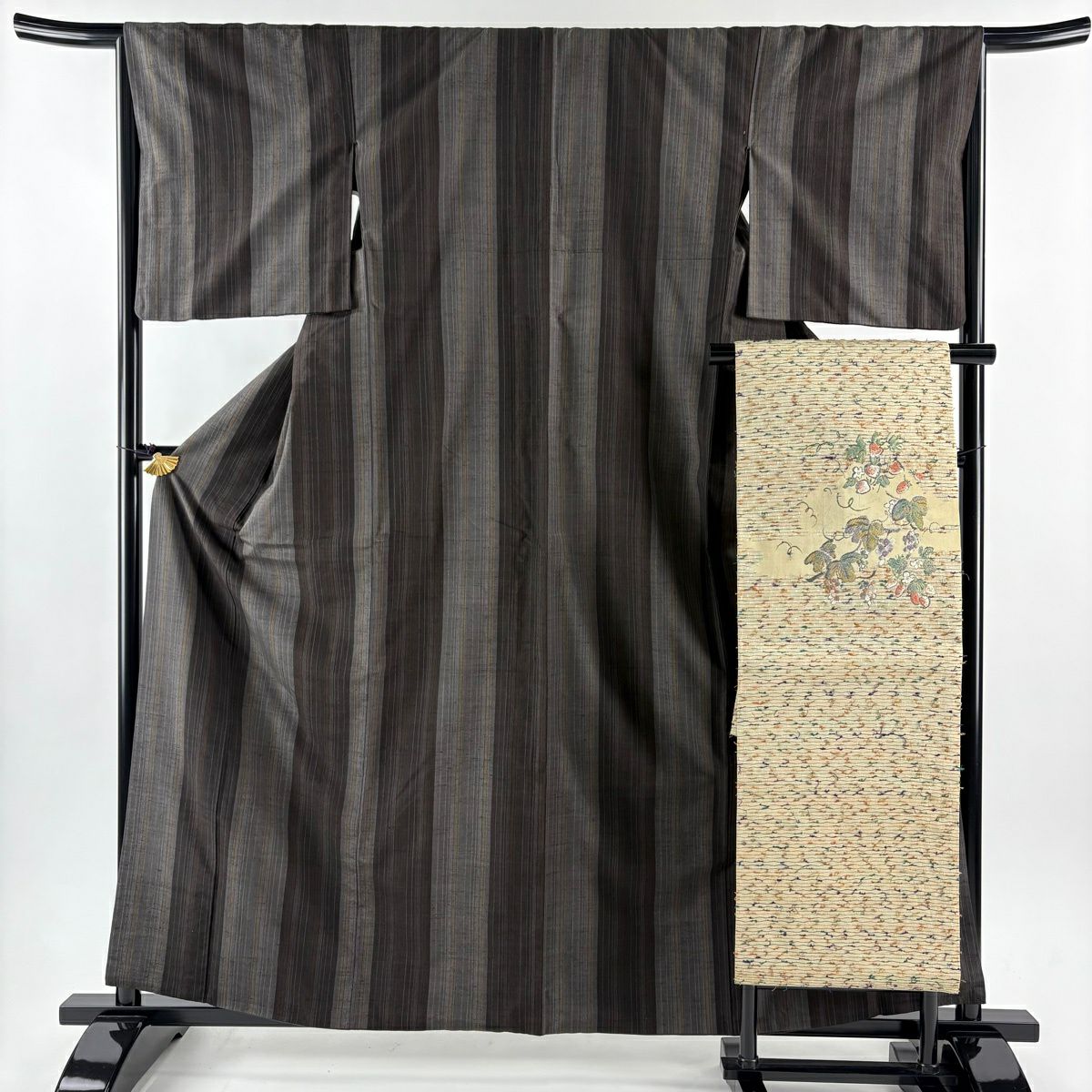 【美品】 紬織 身長161cm 袖長66.5cm M 雙層 名古屋帶套裝 垂直條紋圖案 焦茶 純蠶絲 名品級