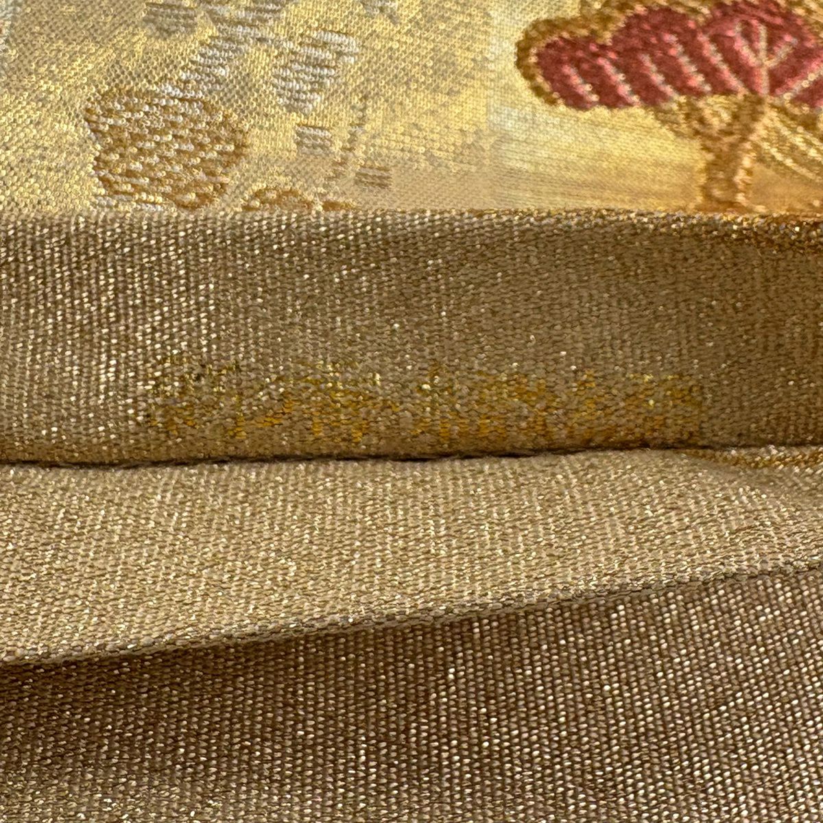 【美品】 袋帶 逸品級 雪輪 松樹梅花 金絲 拉麵絲 金 六通 純蠶絲