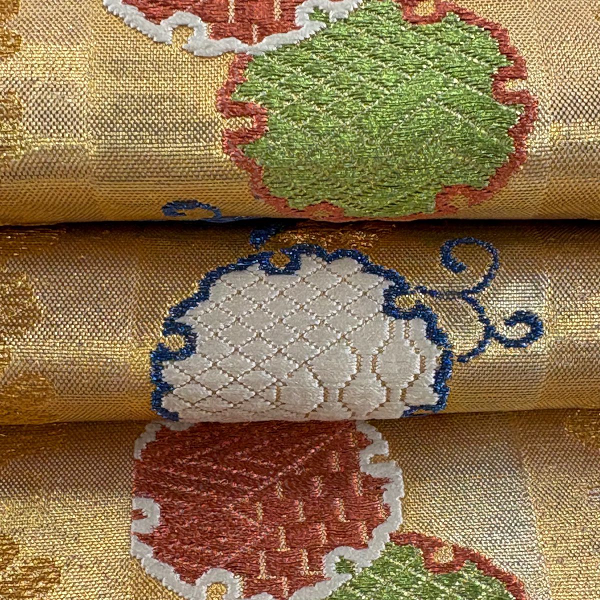 【美品】 袋帶 逸品級 雪輪 松樹梅花 金絲 拉麵絲 金 六通 純蠶絲