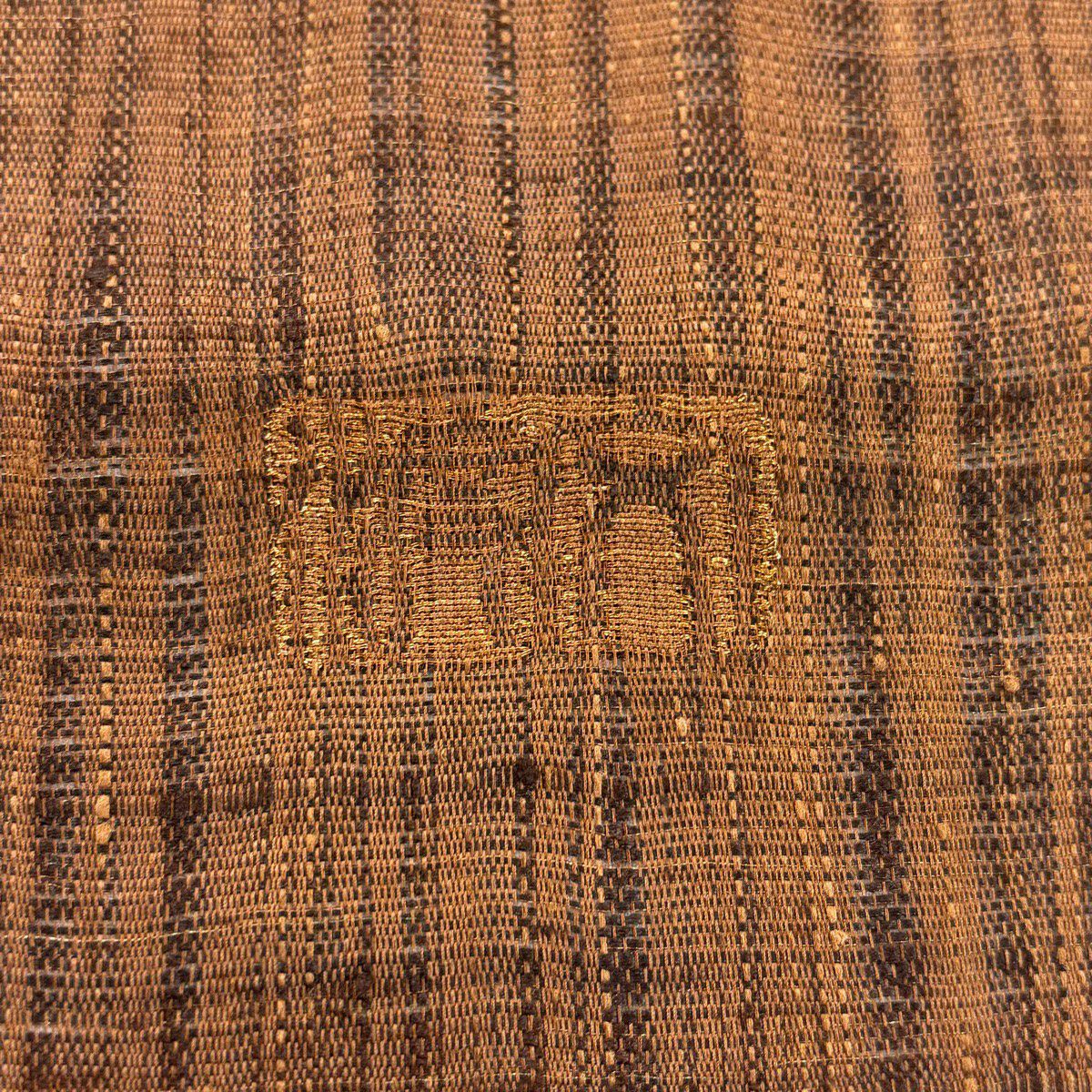 【美品】 袋帶 逸品級 渡文 有落款 幾何學圖案 金絲 茶色 大鼓圖案 純蠶絲