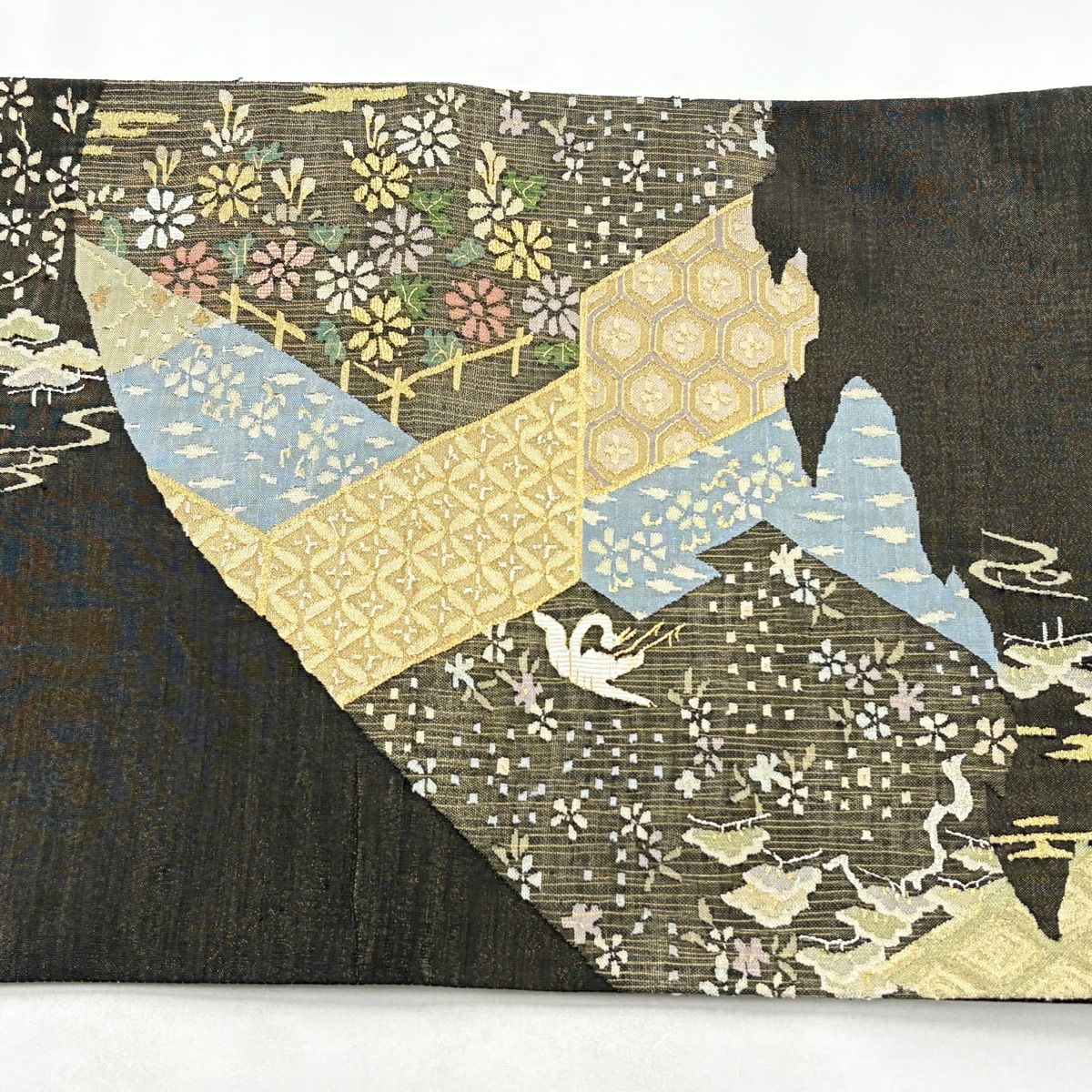 【美品】 袋帶 逸品級 仙鶴 松樹 金銀彩 綴 黑 お太鼓圖案 純蠶絲